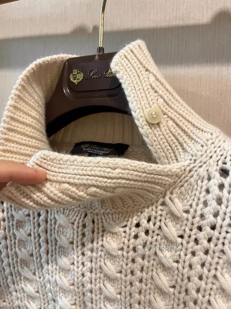 Loro Piana Loro Piana Cable Knit Baby Cashmere Collar Sweater Size XS / US 0-2 / IT 36-38 - 2 Thumbnail