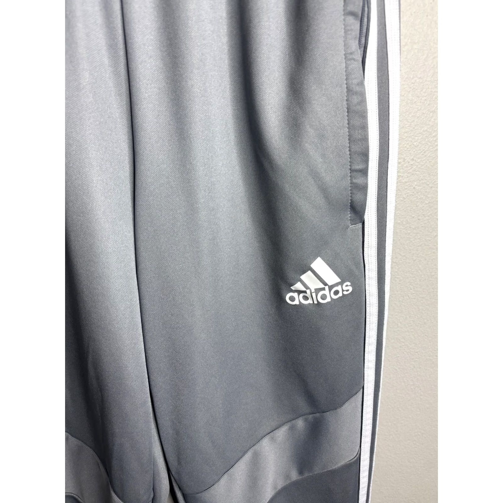 Adidas Adidas Pants Mens Small Gray AEROREADY Track Athletic Tapered Three Stripe Size US 29 - 2 Thumbnail