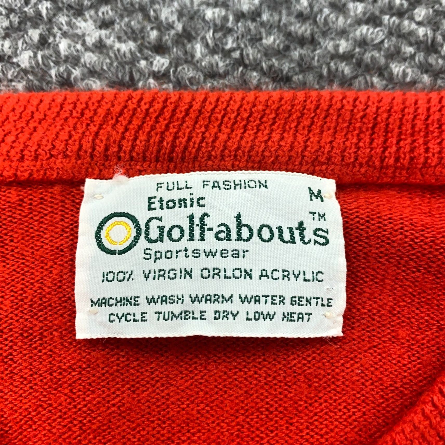 Vintage VINTAGE Golf-Abouts Sweater Mens Medium Red V-Neck Knit Pullover Size US M / EU 48-50 / 2 - 3 Thumbnail