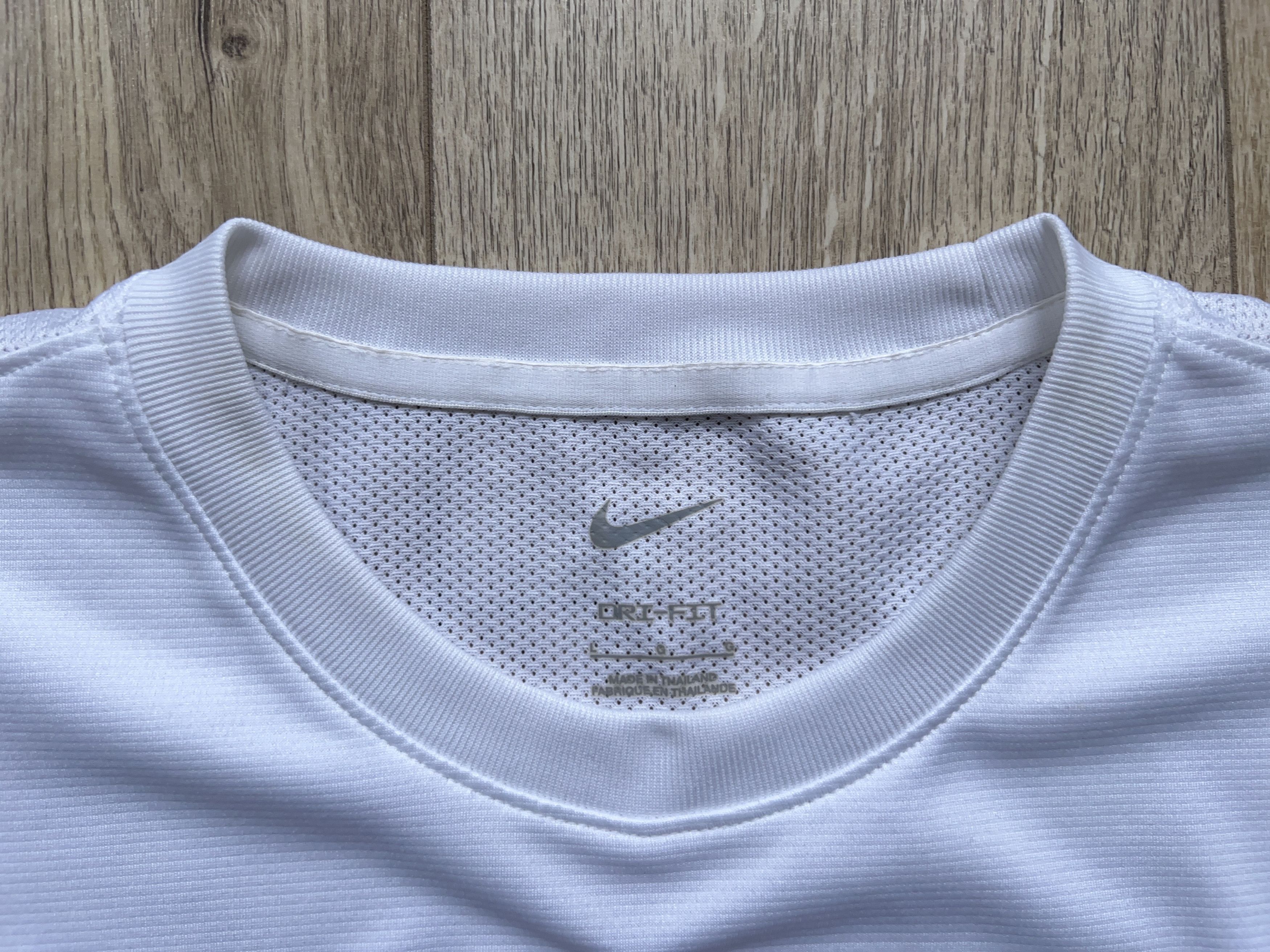 Nike Mens Leipzig White Football Soccer Shirt Jersey Size L Size US L / EU 52-54 / 3 - 2 Thumbnail