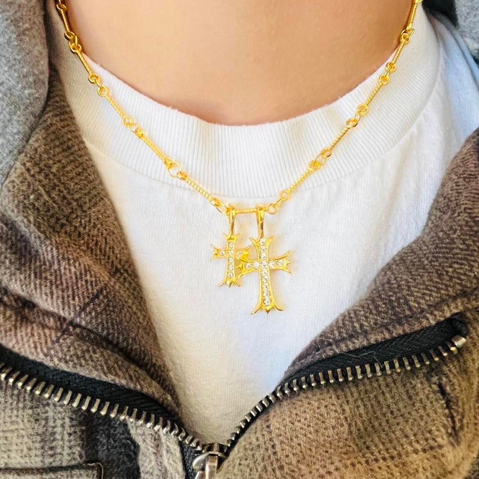 Farah Vintage y2k style Double cross gold Necklace. Rhinestone Size ONE SIZE - 1 Thumbnail