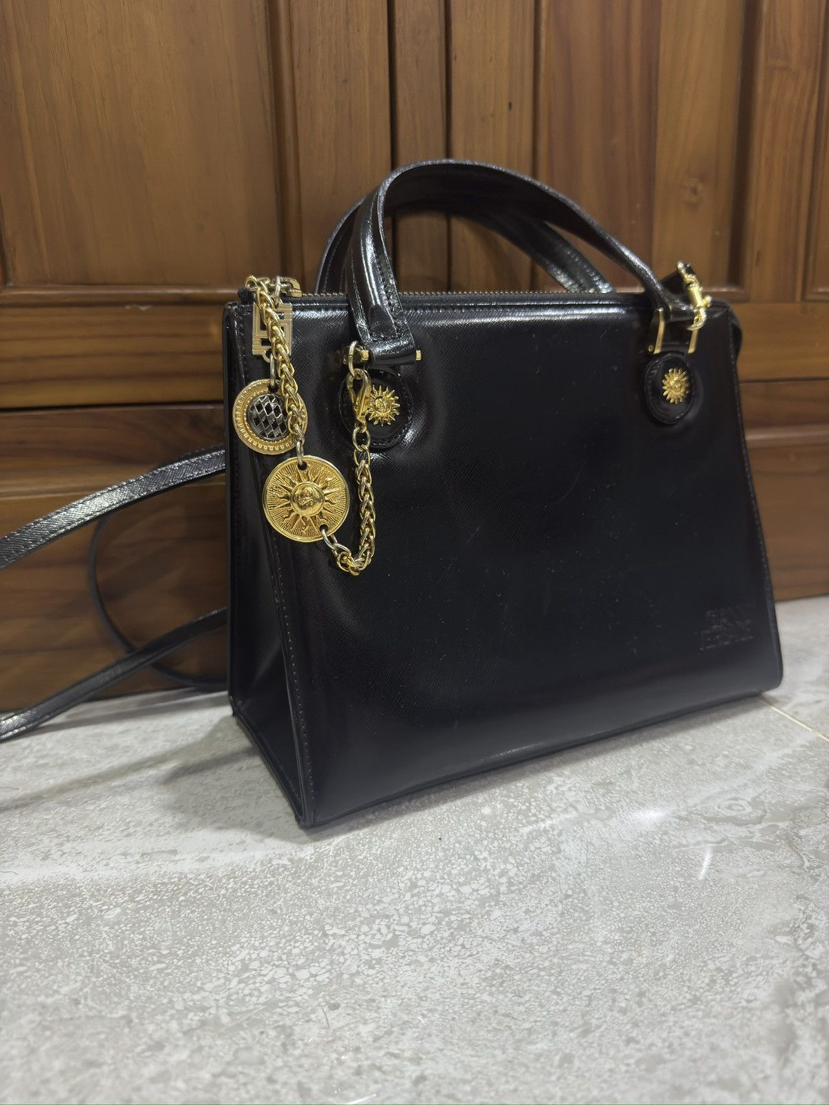 Other Authentic Gianni Versace Black Handbag Vintage Size ONE SIZE - 2 Thumbnail