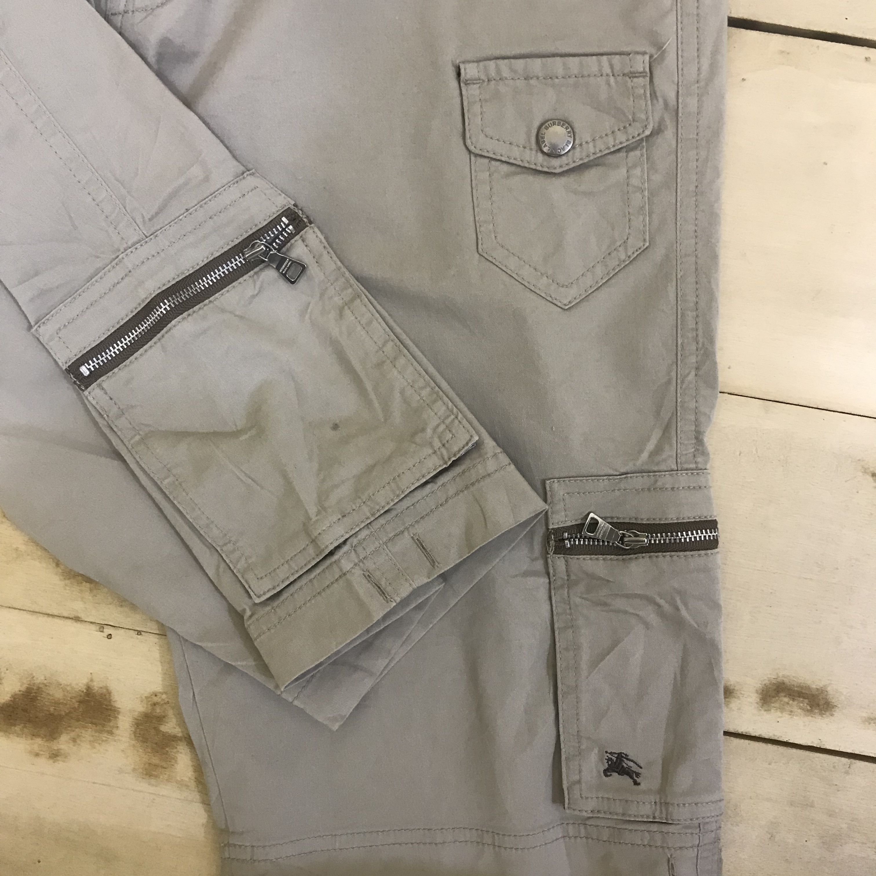 Burberry X262 BURBERRY BLACK LABEL UTILITY CARGO SHORT PANTS Size US 32 / EU 48 - 3 Thumbnail