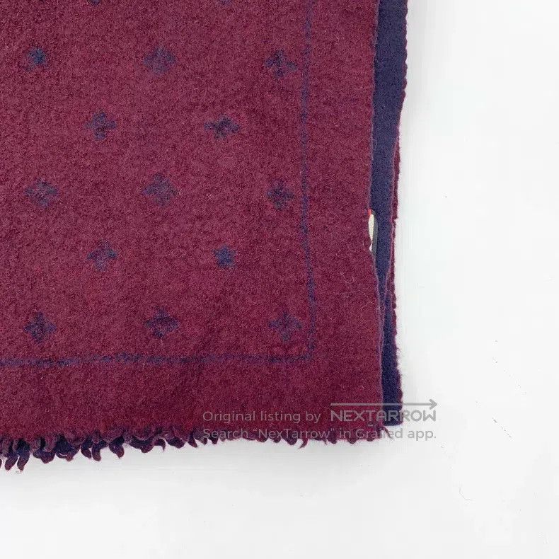 Gucci Gucci Burgundy bee full-print woollen scarf Size ONE SIZE - 4 Thumbnail