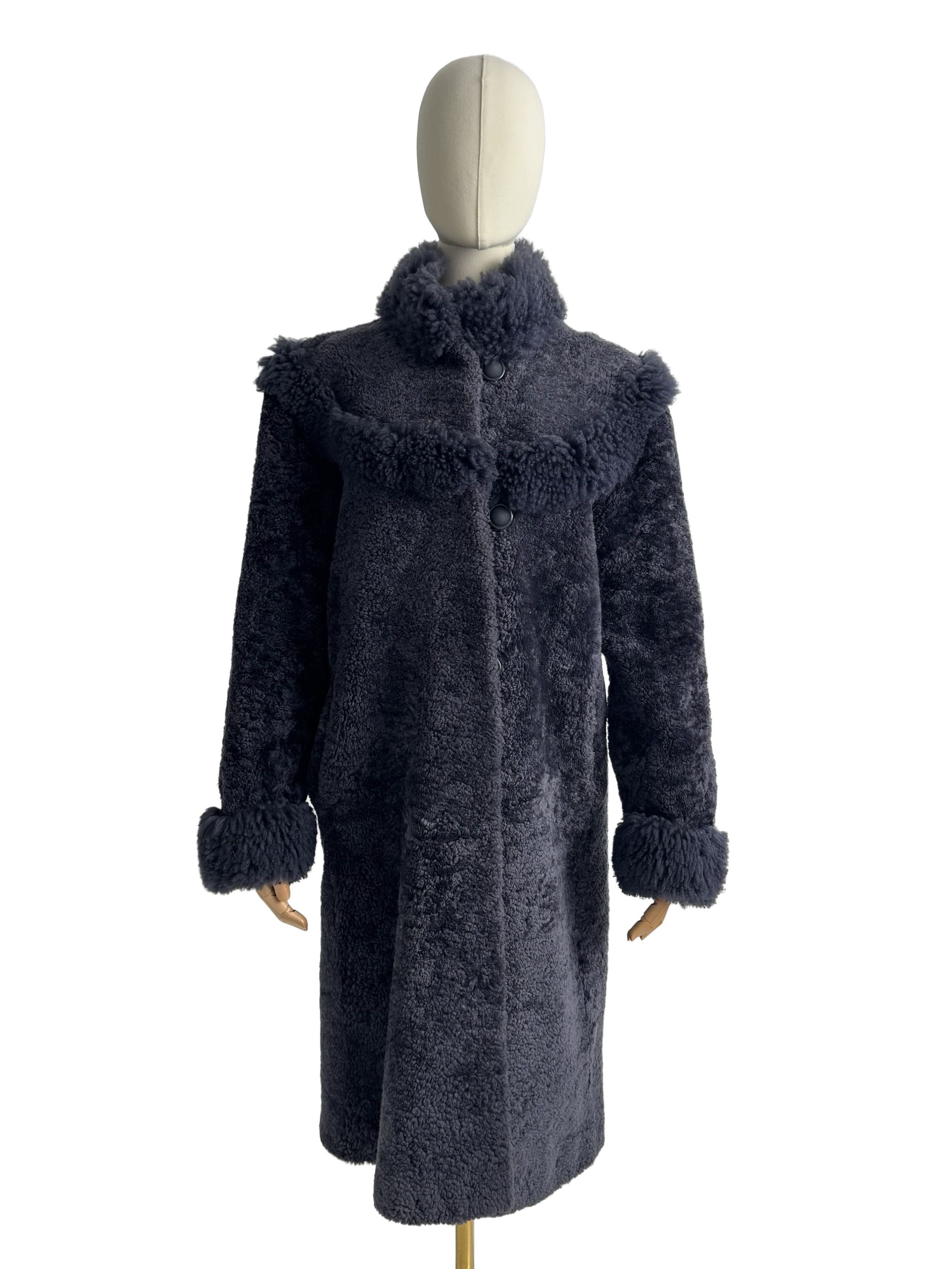 Vintage Vintage Real Sheepskin Coat Size L / US 10 / IT 46 - 2 Thumbnail