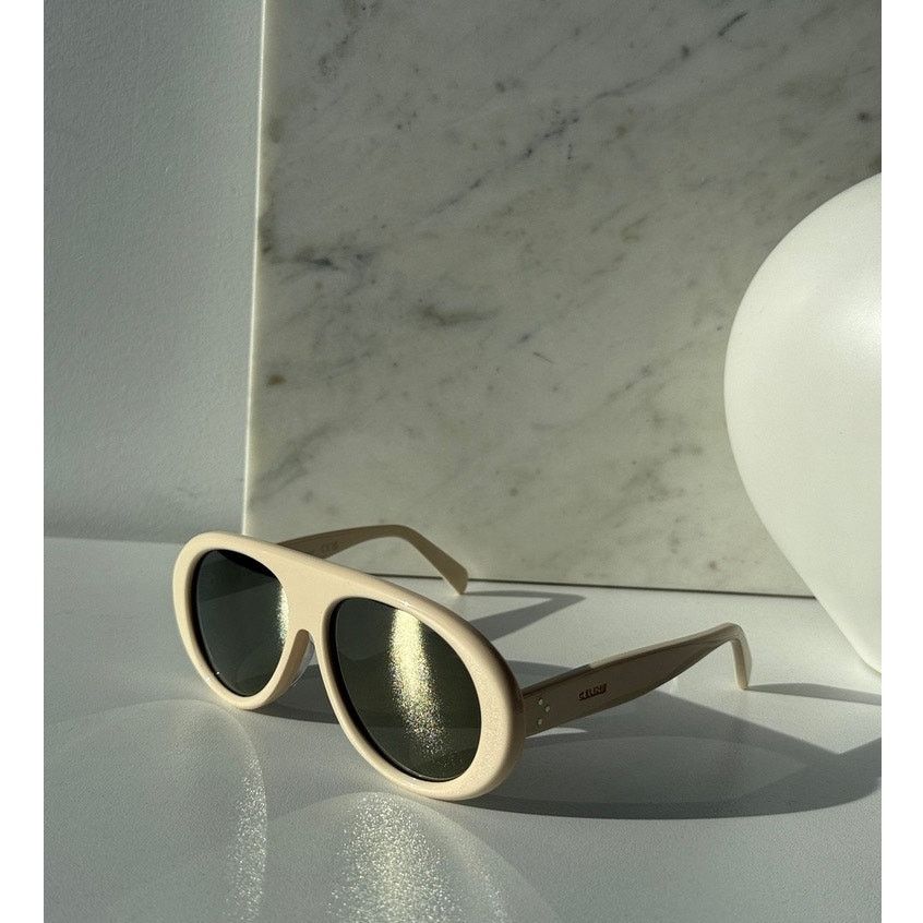 Celine NEW Celine CL40300U Apres Ski Aviator Ivory Sunglasses Size ONE SIZE - 1 Thumbnail