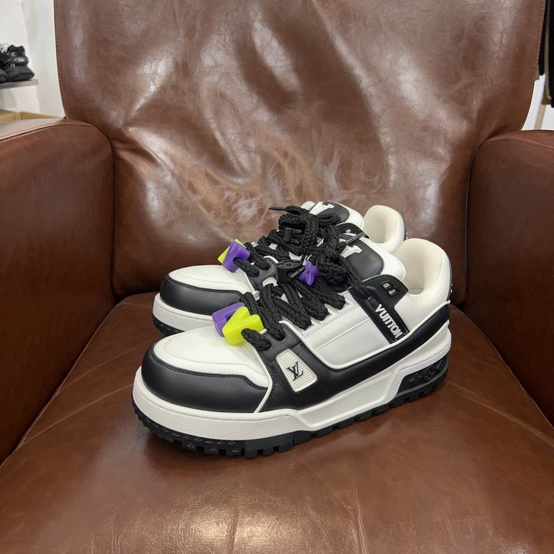 Louis Vuitton Louis Vuitton Trainer Maxi Low Top Sneakers 0079 Size US 9.5 / EU 42-43 - 1 Thumbnail