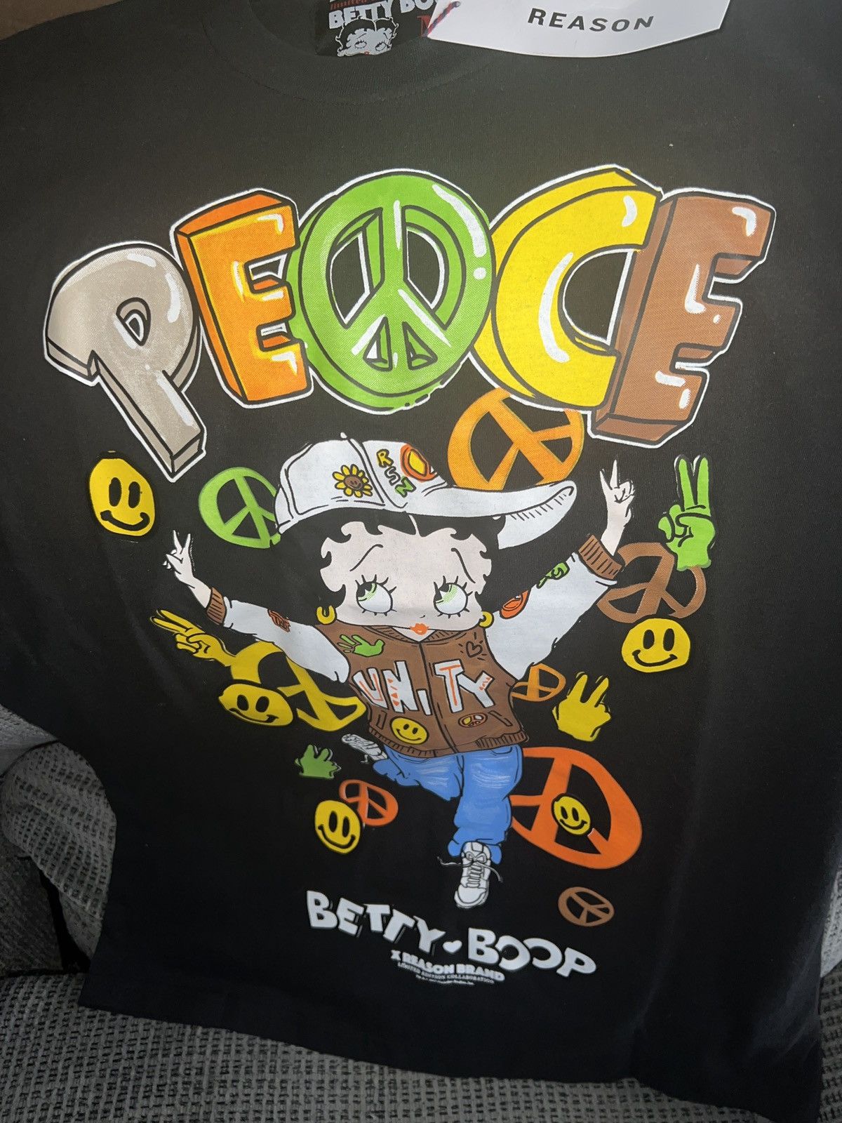 Reason Reason X Betty Boop Limited Edition Peace Unity Tee Size US M / EU 48-50 / 2 - 2 Thumbnail