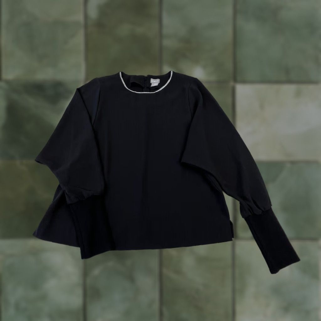 Vintage Chicos Black Long Sleeve Blouse Top Womens 4 Embellished Neckline Size S / US 4 / IT 40 - 1 Thumbnail