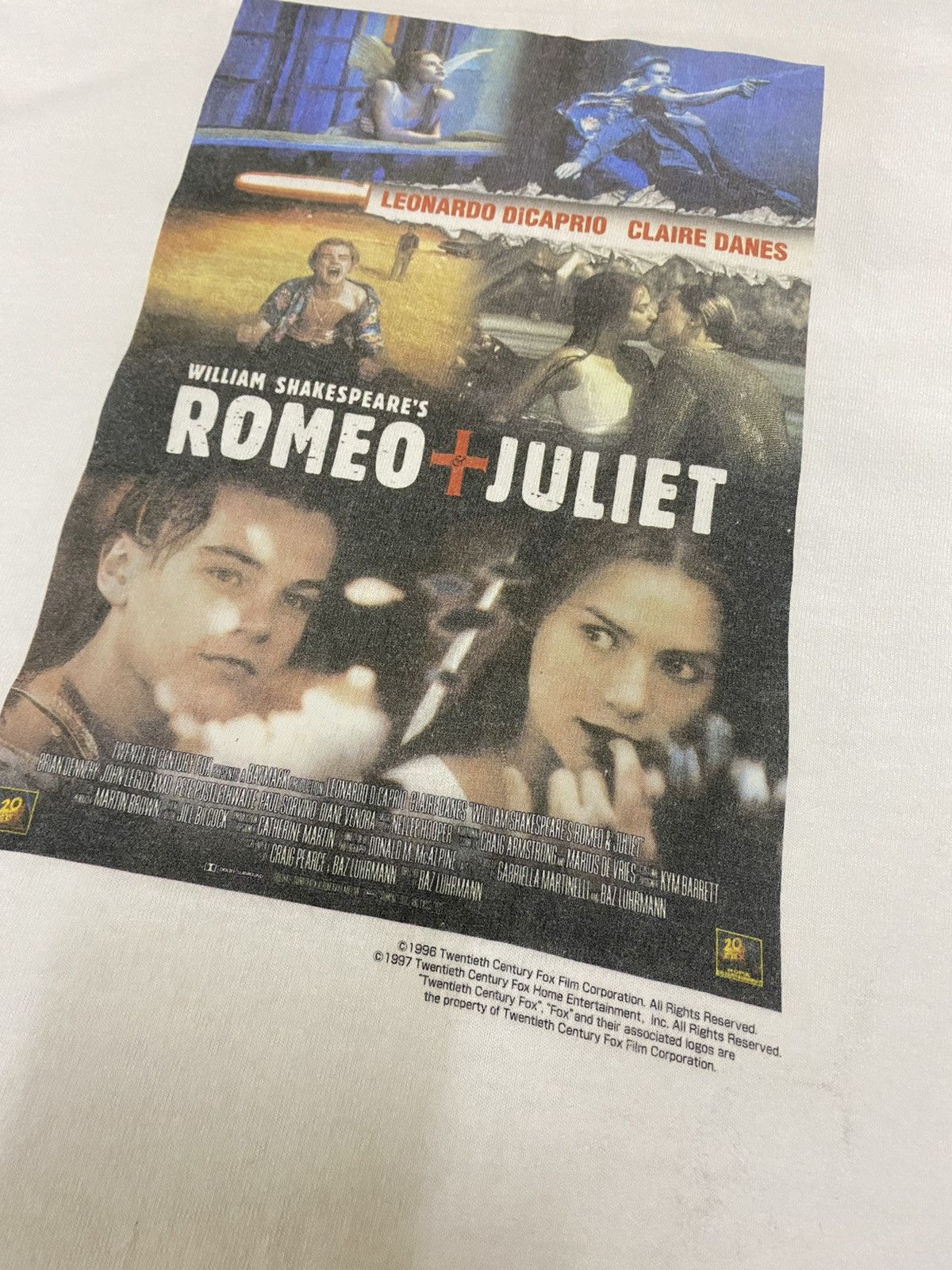 Vintage Vintage 90s Romeo And Juliet Tee Size US M / EU 48-50 / 2 - 3 Thumbnail