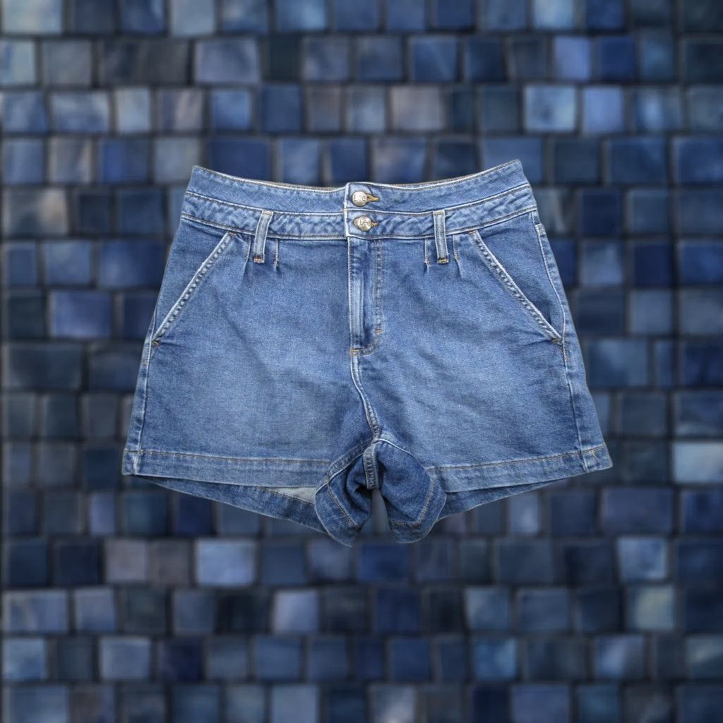 Lee VTG Lee Pleated 2 Button High Rise Denim Mom Shorts Size 8 Blue Stretch Size 30" / US 8 / IT 44 - 1 Thumbnail