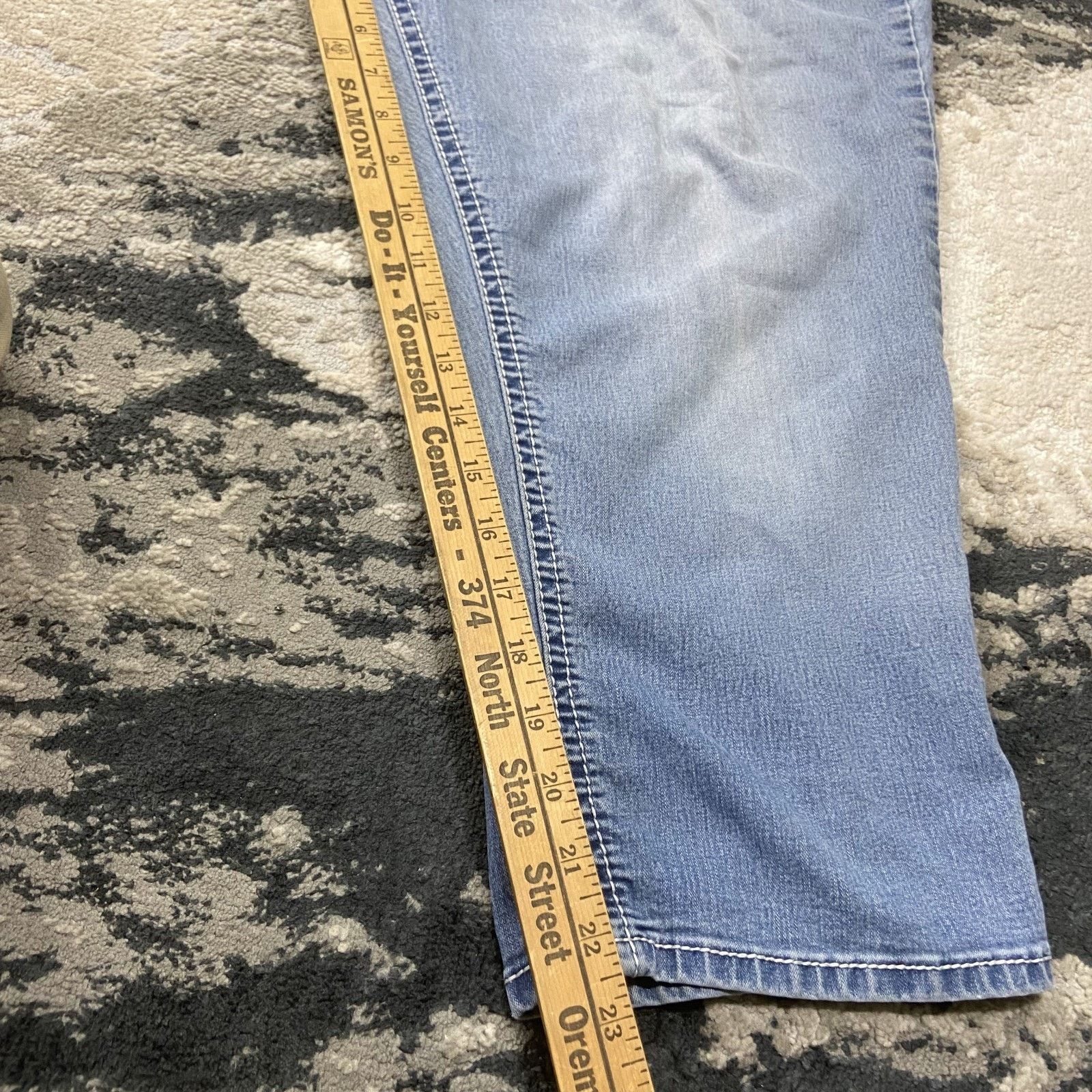 Indigo Love Indigo Capri Y2K Jeans Womens 22 Blue Stretch Embroide Size 22" - 4 Thumbnail