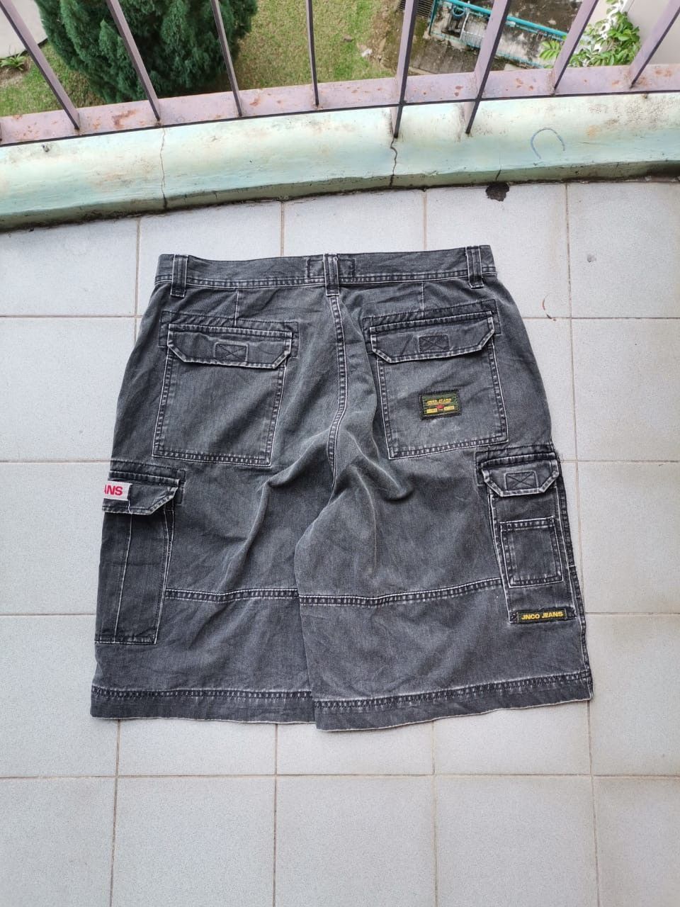 JNCO VTG JNCO CARGO SHORT MULTIPOCKET Size US 38 / EU 54 - 2 Thumbnail