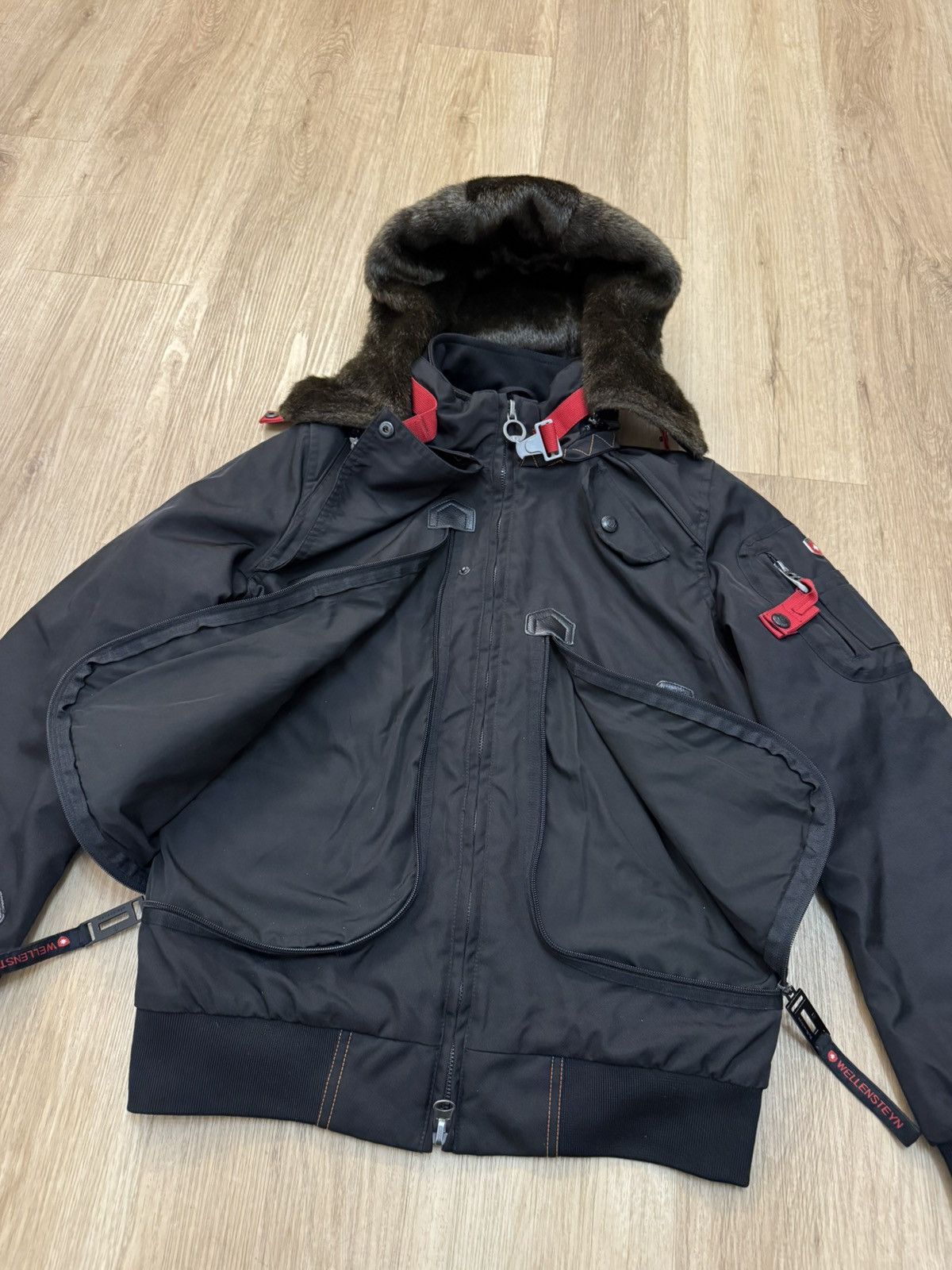 Wellensteyn Wellensteyn Rescue Jacket Lady Winter Insulated Bomber M Size M / US 6-8 / IT 42-44 - 11 Thumbnail