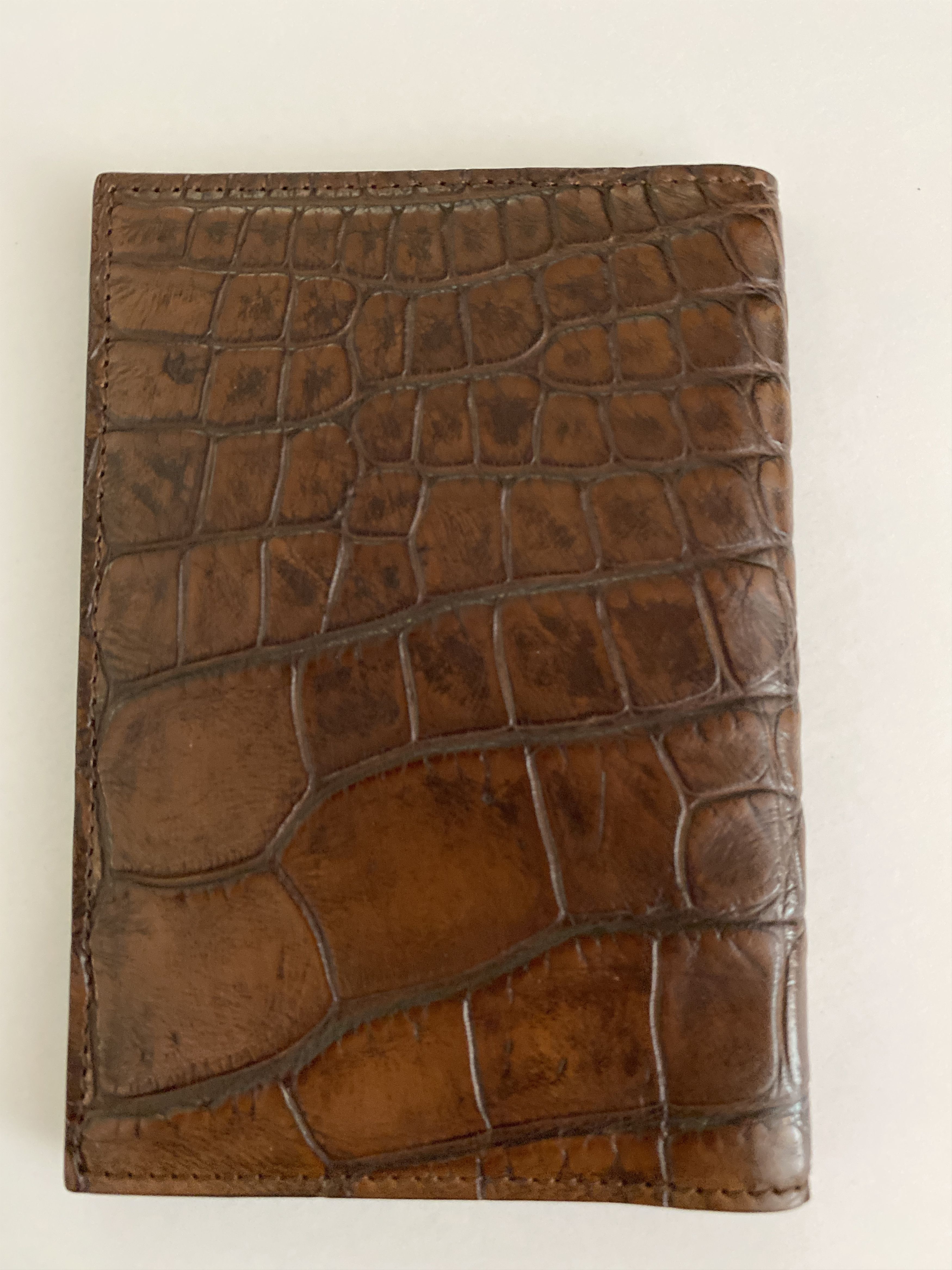Gucci Gucci Crocodile Passport Holder - Retail $2400 Size ONE SIZE - 2 Thumbnail