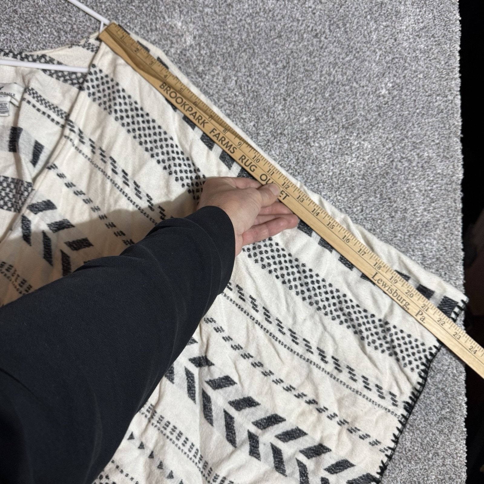 American Eagle Outfitters American Eagle Poncho Sweater One Size Boho Aztec Fringed Size ONE SIZE - 3 Thumbnail