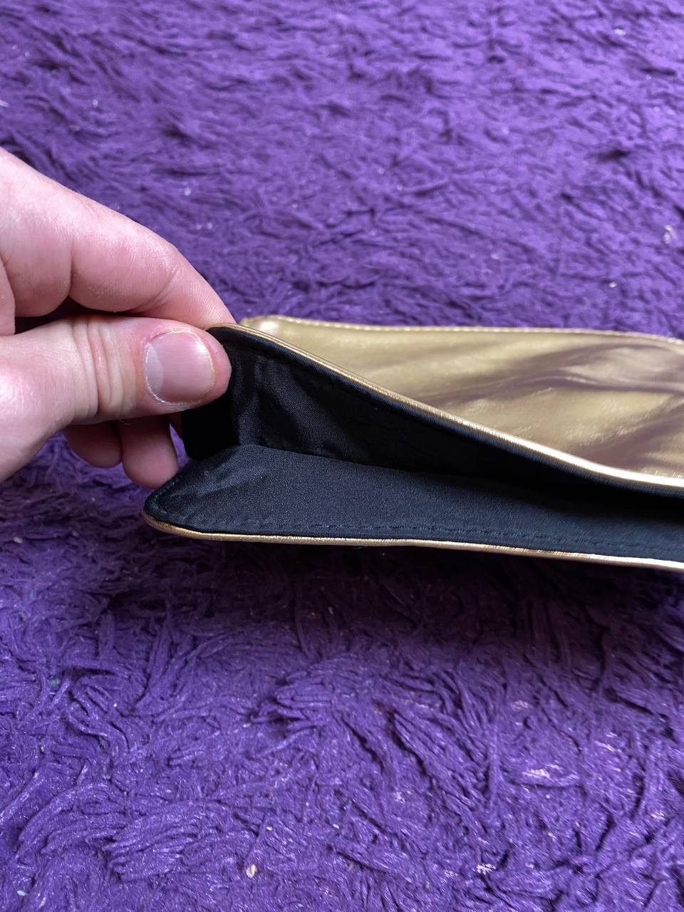 Yves Saint Laurent Yves Saint Laurent YSL Faux Leather Makeup Bag Size ONE SIZE - 13 Thumbnail
