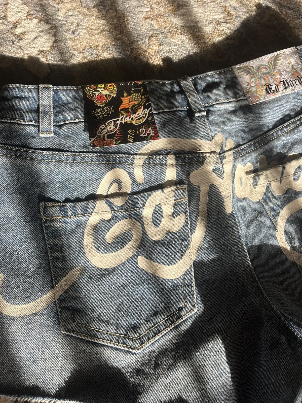 Ed Hardy ETERNAL LOVE MINI SHORTS Size 24" / US 00 / IT 34 - 2 Thumbnail