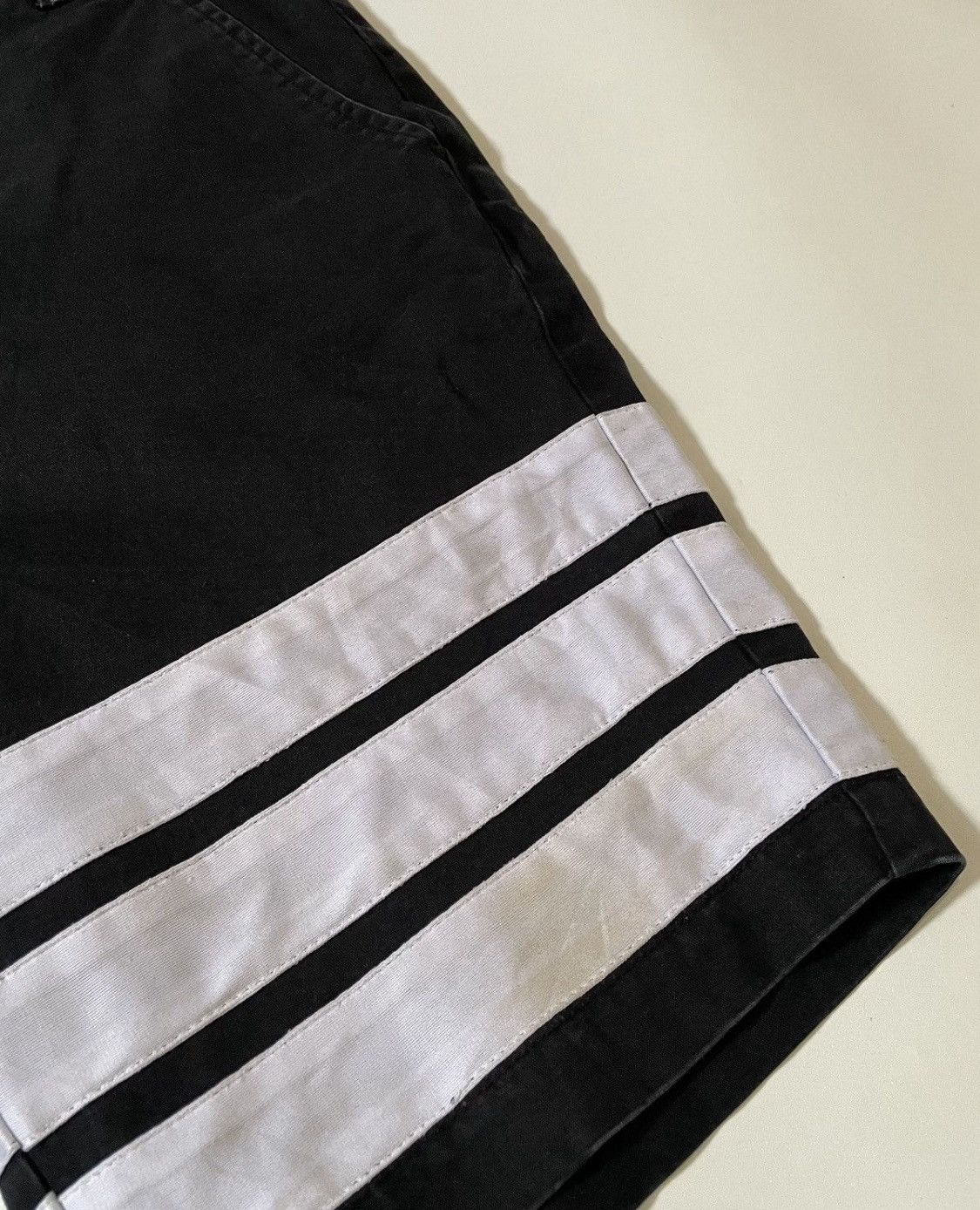 Yohji Yamamoto Yohji yamamoto y-3 thom browne inspired shorts Size US 31 - 3 Thumbnail