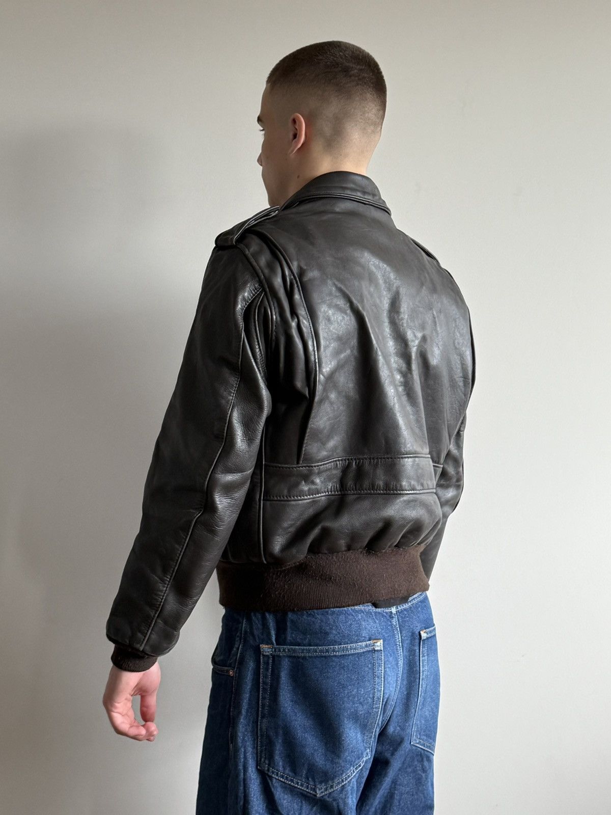 Schott Vintage Schott Brown Top-Grain Leather A-2 Bomber Jacket Size US M / EU 48-50 / 2 - 14 Thumbnail