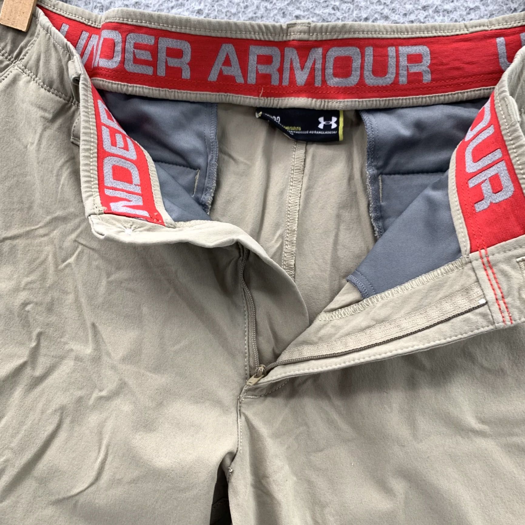 Bonobos Under Armour Pants Mens 35x31 Khaki Chino Performance Tech Golf Drive Flex Breathable Lightweight 35x31 Mens Clothing Pants Regular Beige 90s? Size US 35 - 6 Thumbnail
