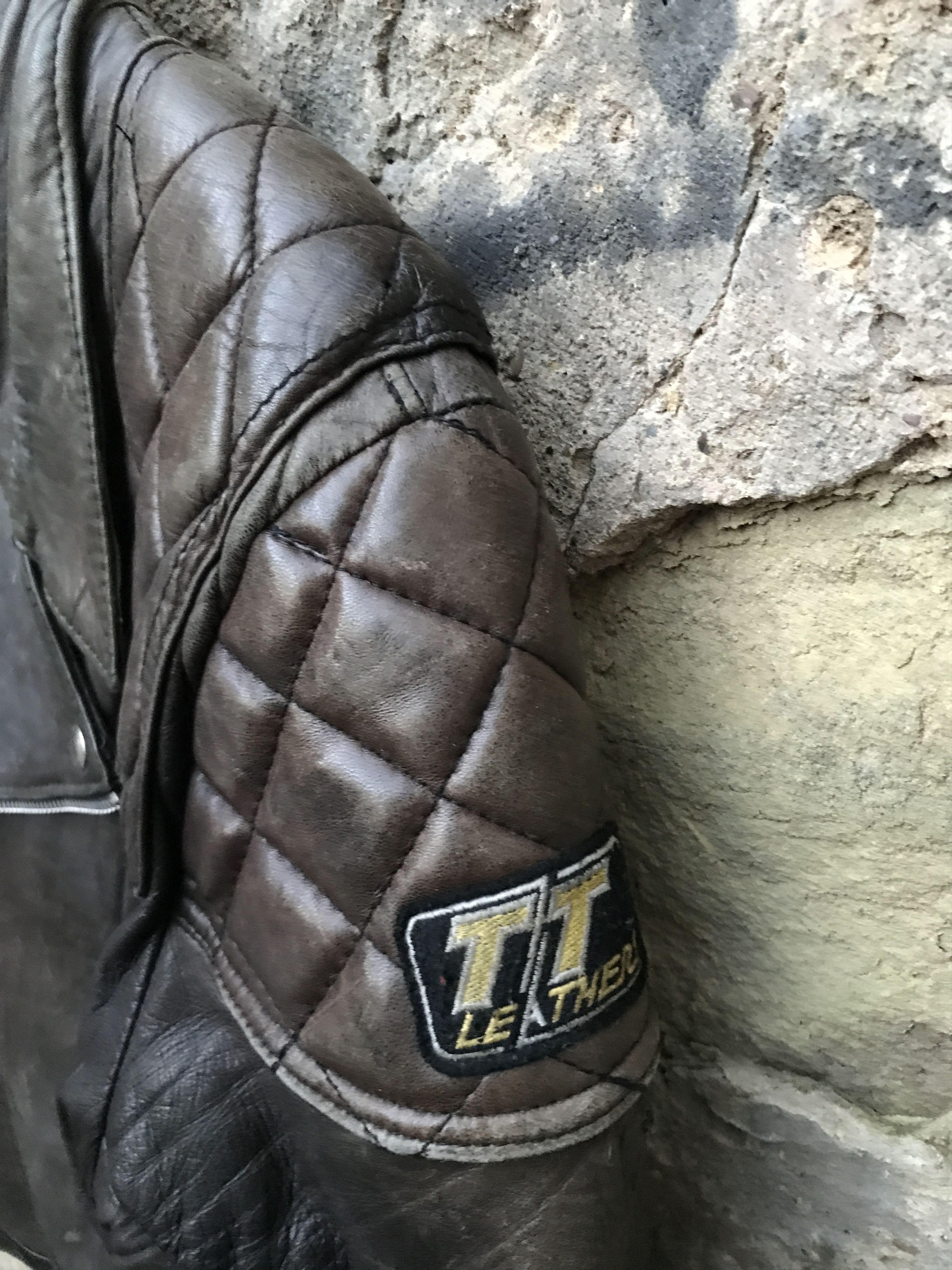 Vintage Rare Vintage 80s TT Leathers Distressed Leather Biker Jacket Size US M / EU 48-50 / 2 - 7 Thumbnail