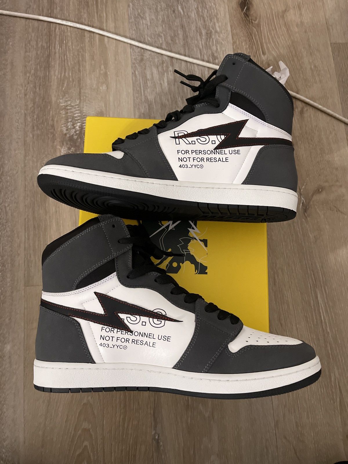 Other Resurgence Shoes Size US 9.5 / EU 42-43 - 1 Thumbnail