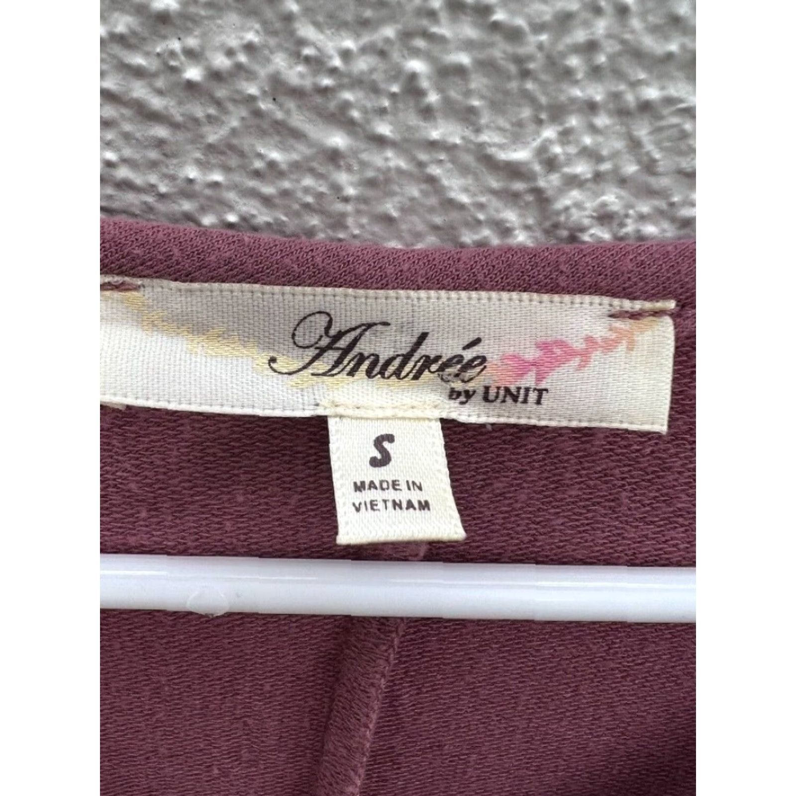 Vintage Womens Andree by Unit Pink V-neck Caged Collar Long Sleeve Dress Size Small Pink V-neck Caged Collar Long Sleeve Dress Small Women’s Unit Size S / US 4 / IT 40 - 5 Thumbnail