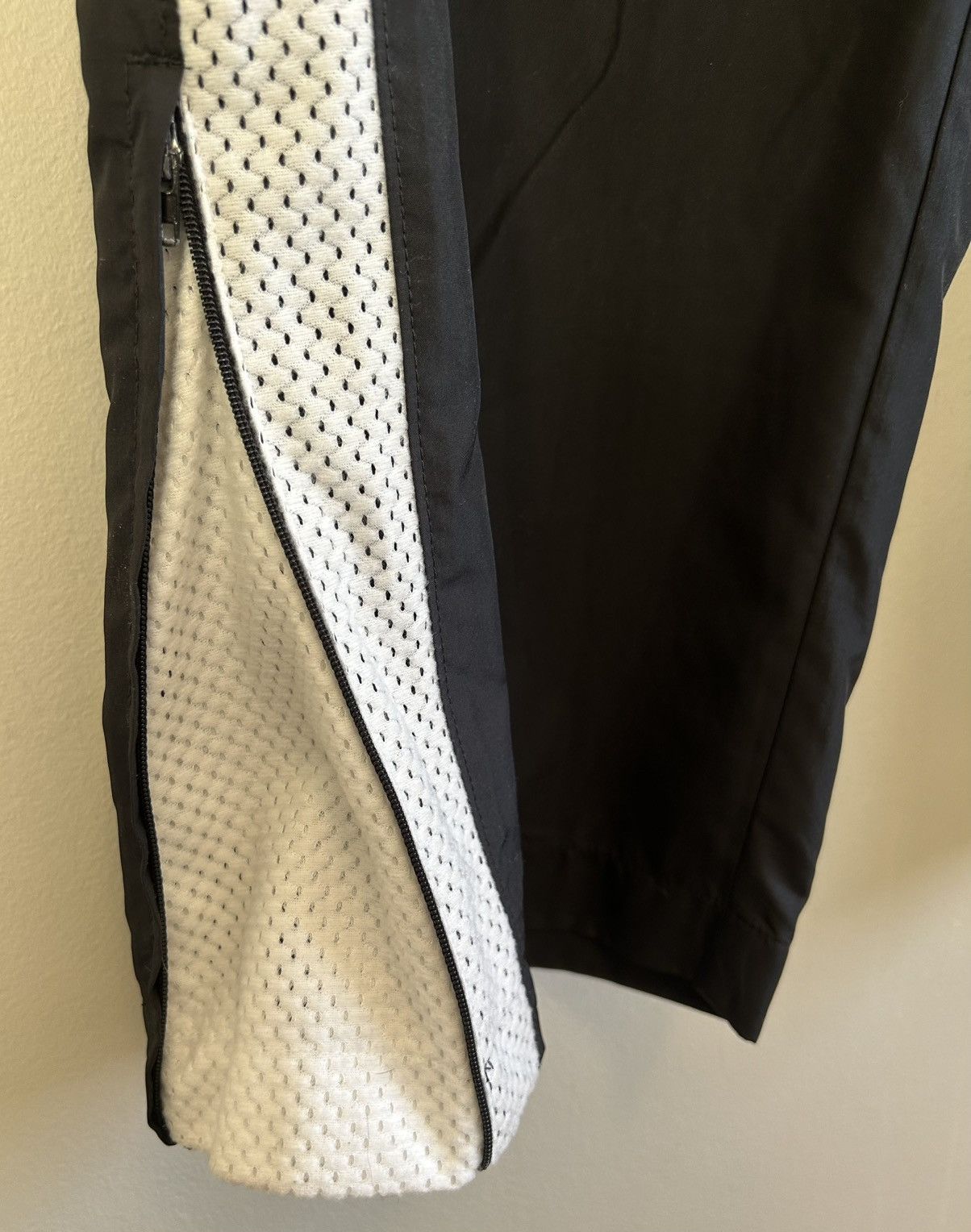 Nike Vintage Nike Men’s Black Track Sweat Pants - Size XXL Size US 40 / EU 56 - 8 Thumbnail