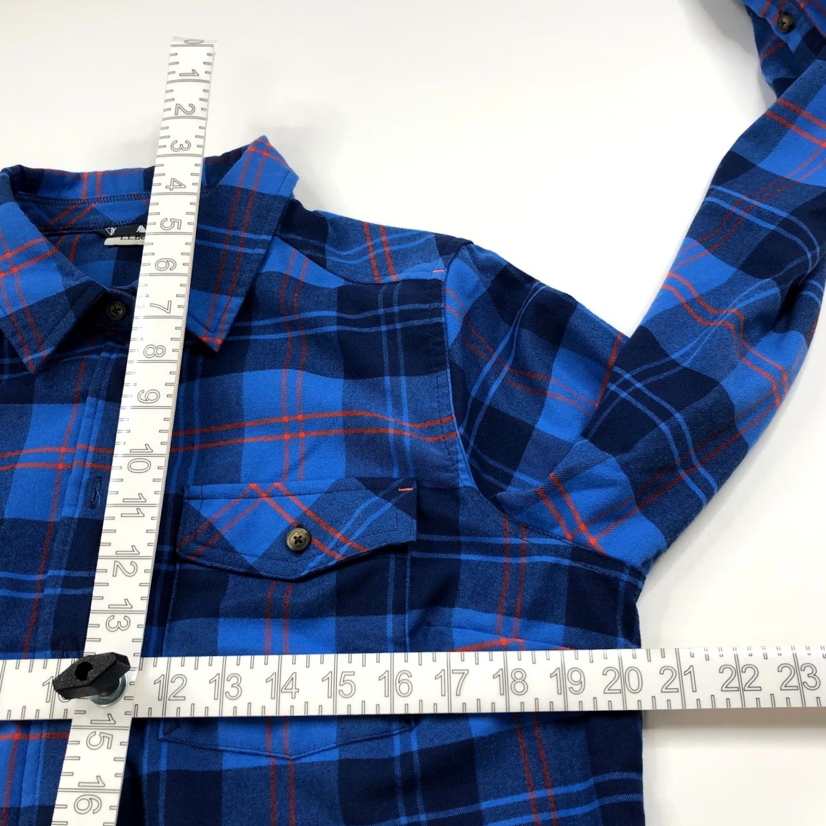 Vintage L.L. Bean Shirt Plaid Button Long Sleeve Blue MINT - Women, Regular, Flannel, Vintage? No, All Seasons, Pockets, Classic, 90s? (condensed) Size M / US 6-8 / IT 42-44 - 5 Thumbnail
