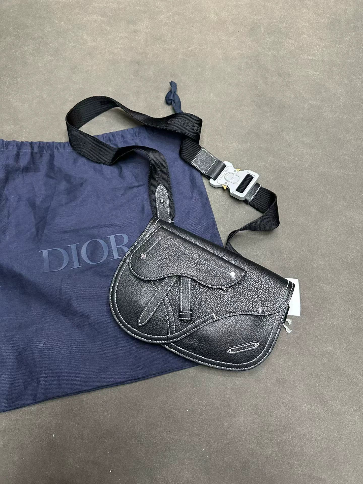 Dior Dior Saddle Flap Adjustable Strap Calfskin Black Size ONE SIZE - 1 Thumbnail