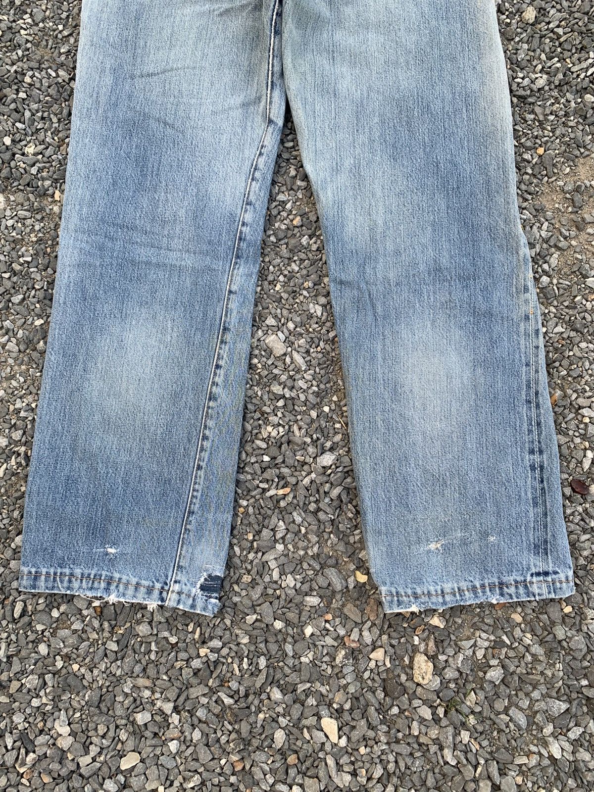 Levi's Vintage Clothing VINTAGE LEVI'S 501 BIG E #555 SELVEDGE DISTRESSED DENIM Size US 30 / EU 46 - 8 Thumbnail
