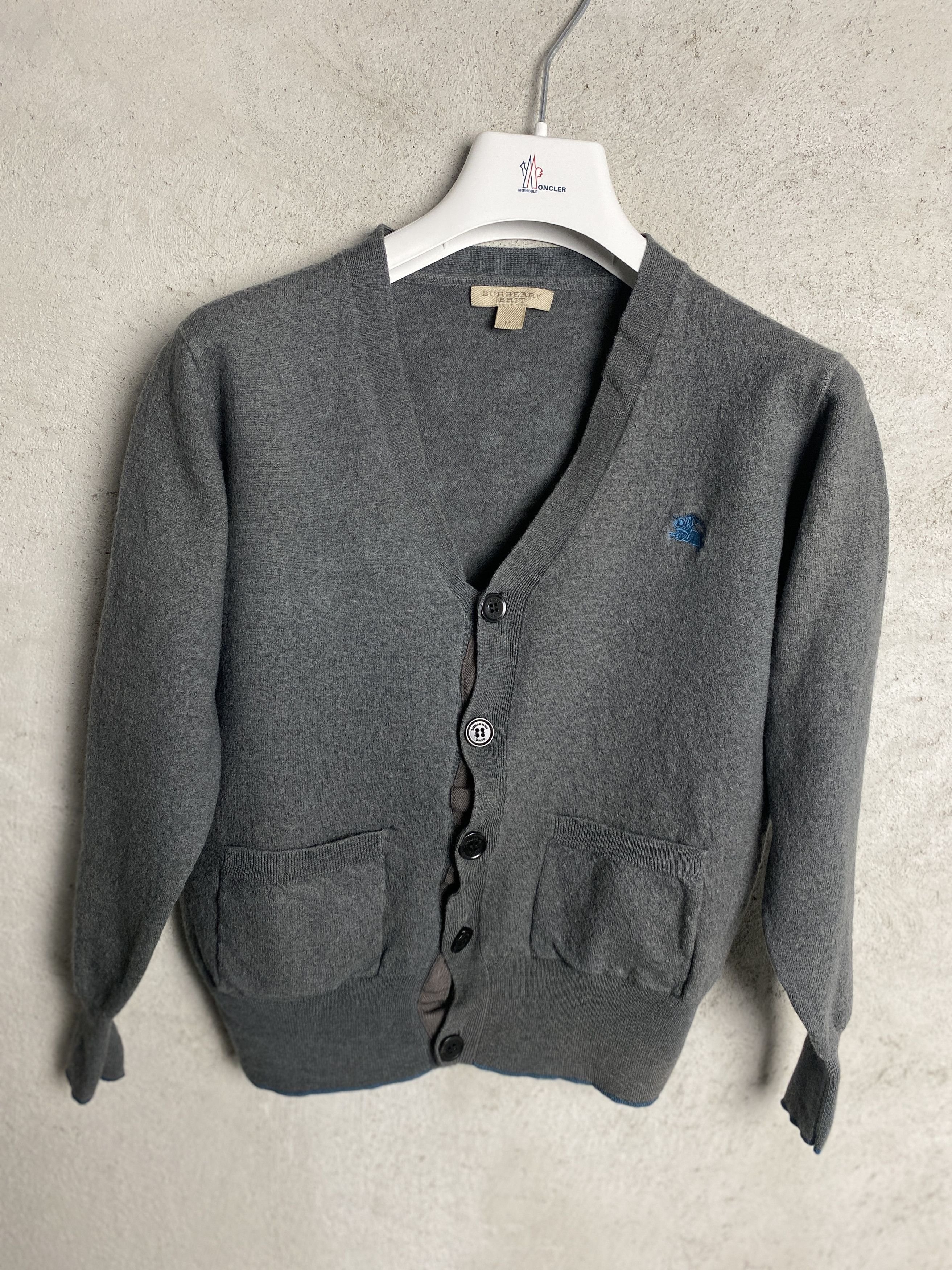 Burberry Burberry small logo cardigan wool sweater Size M / US 6-8 / IT 42-44 - 1 Thumbnail