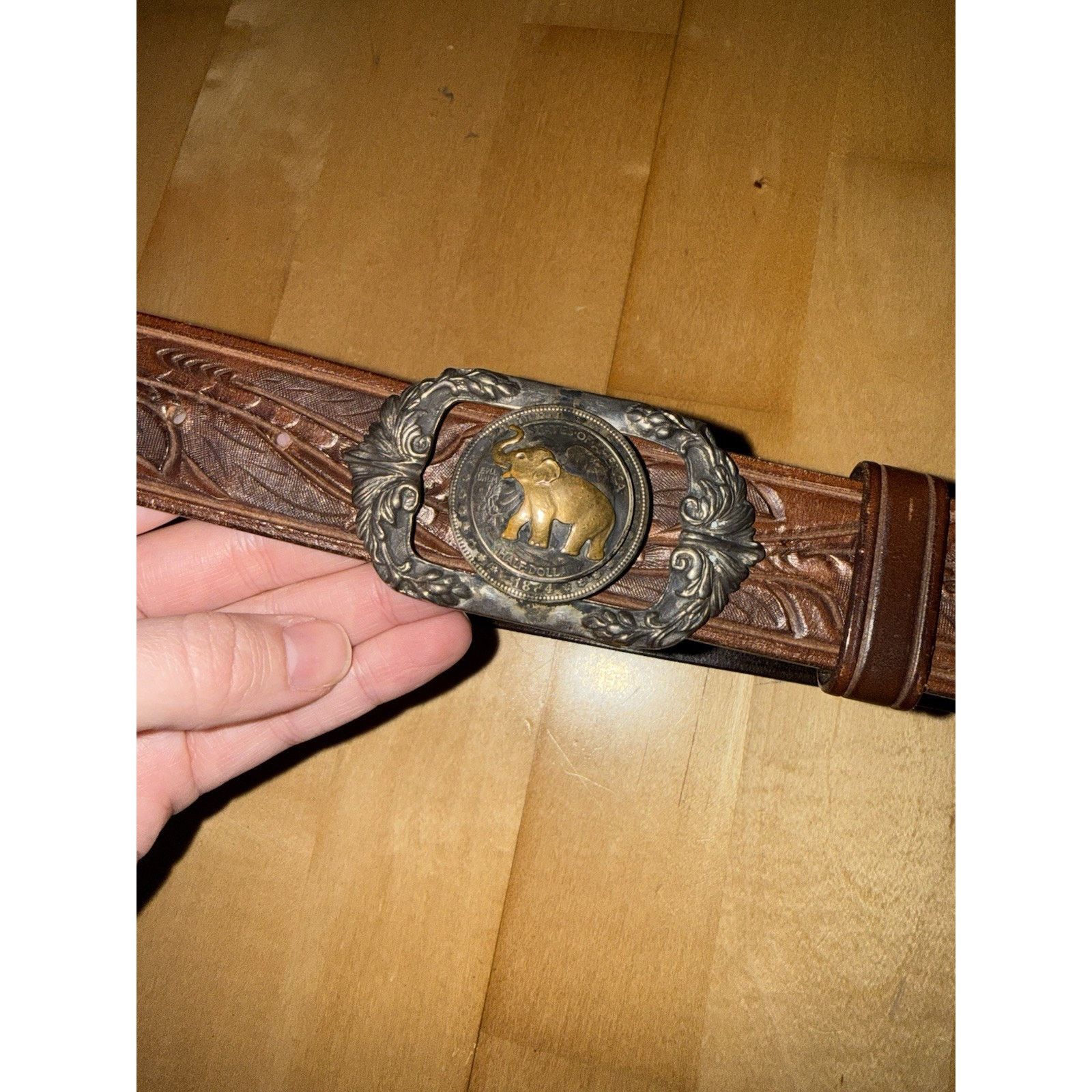 Vintage VTG Sean Whelan Embroidered Leather Belt Elephant Buckle L Size 34 - 1 Thumbnail