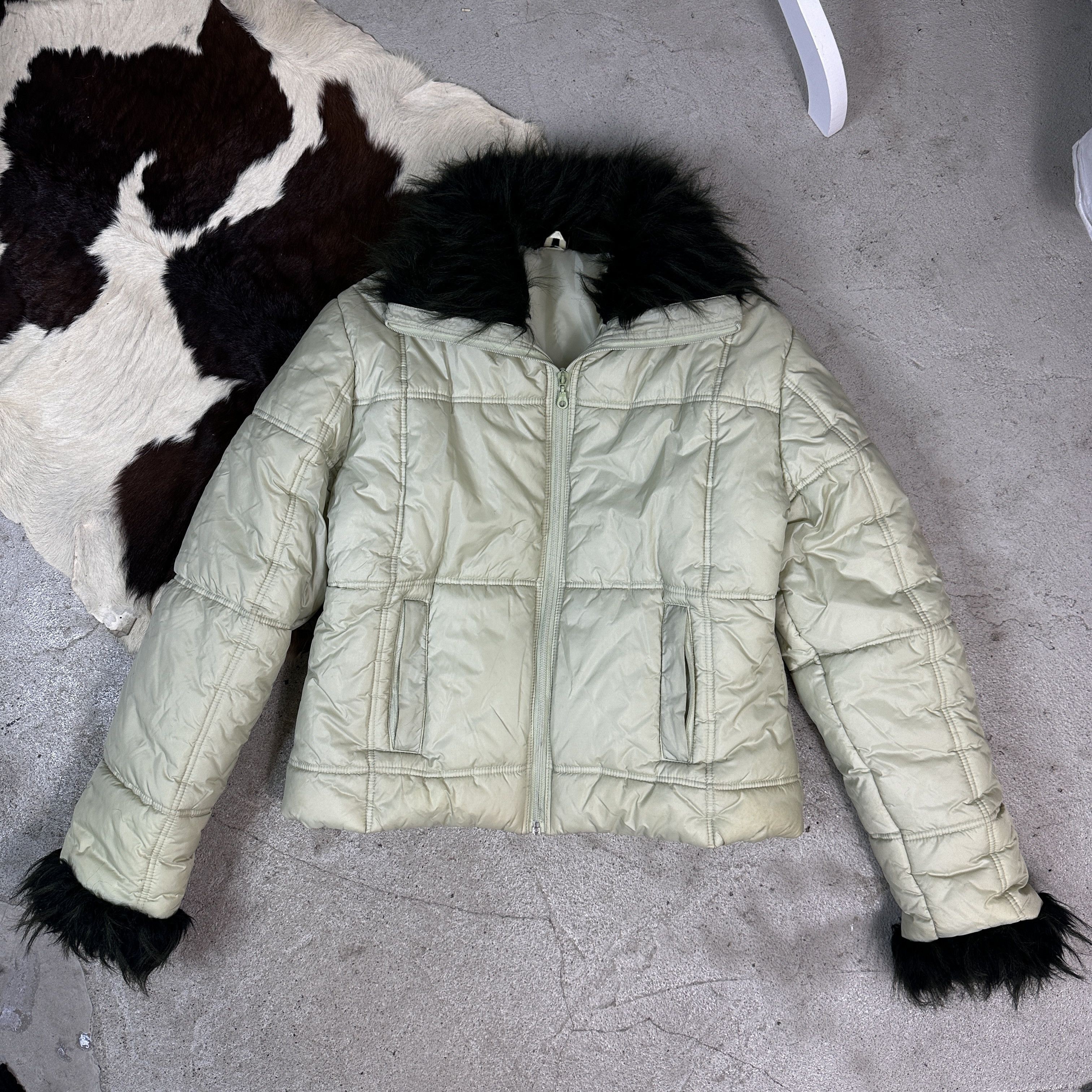 Vintage Vintage Y2K Fur Jacket Size M / US 6-8 / IT 42-44 - 1 Thumbnail