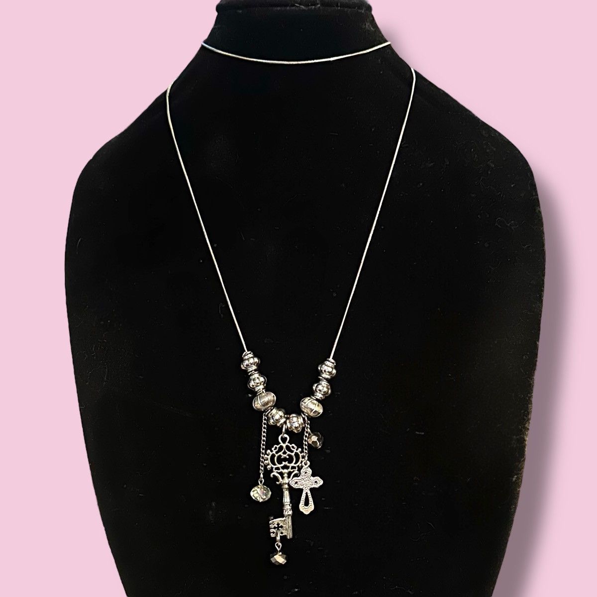 Other Cynthia Gale sliding charms cross and key pendant necklace Size ONE SIZE - 1 Thumbnail