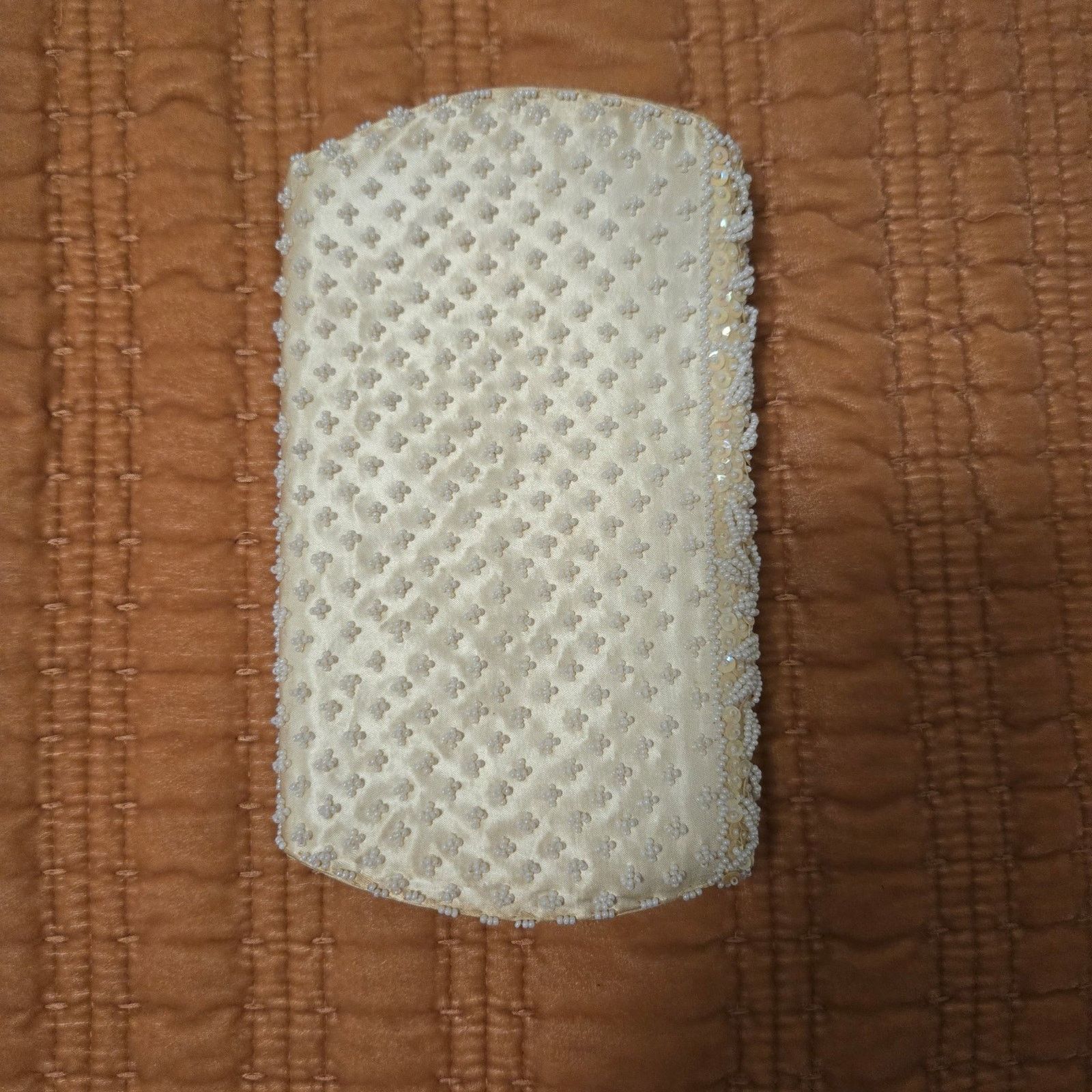 Nique Vintage White Beaded and Silk Clutch Size ONE SIZE - 5 Thumbnail