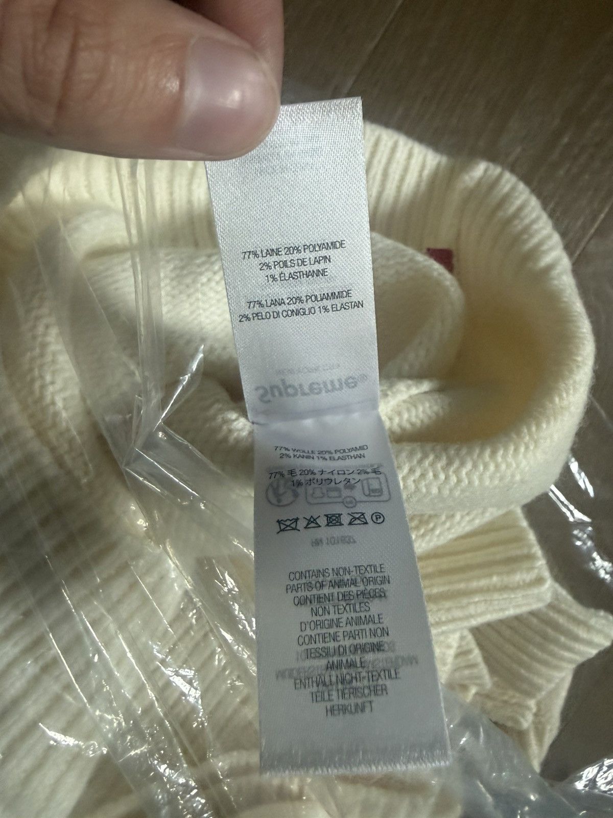 Supreme Supreme Angora Script Ivory Sweater (XL) *IN-HAND Size US XL / EU 56 / 4 - 6 Thumbnail