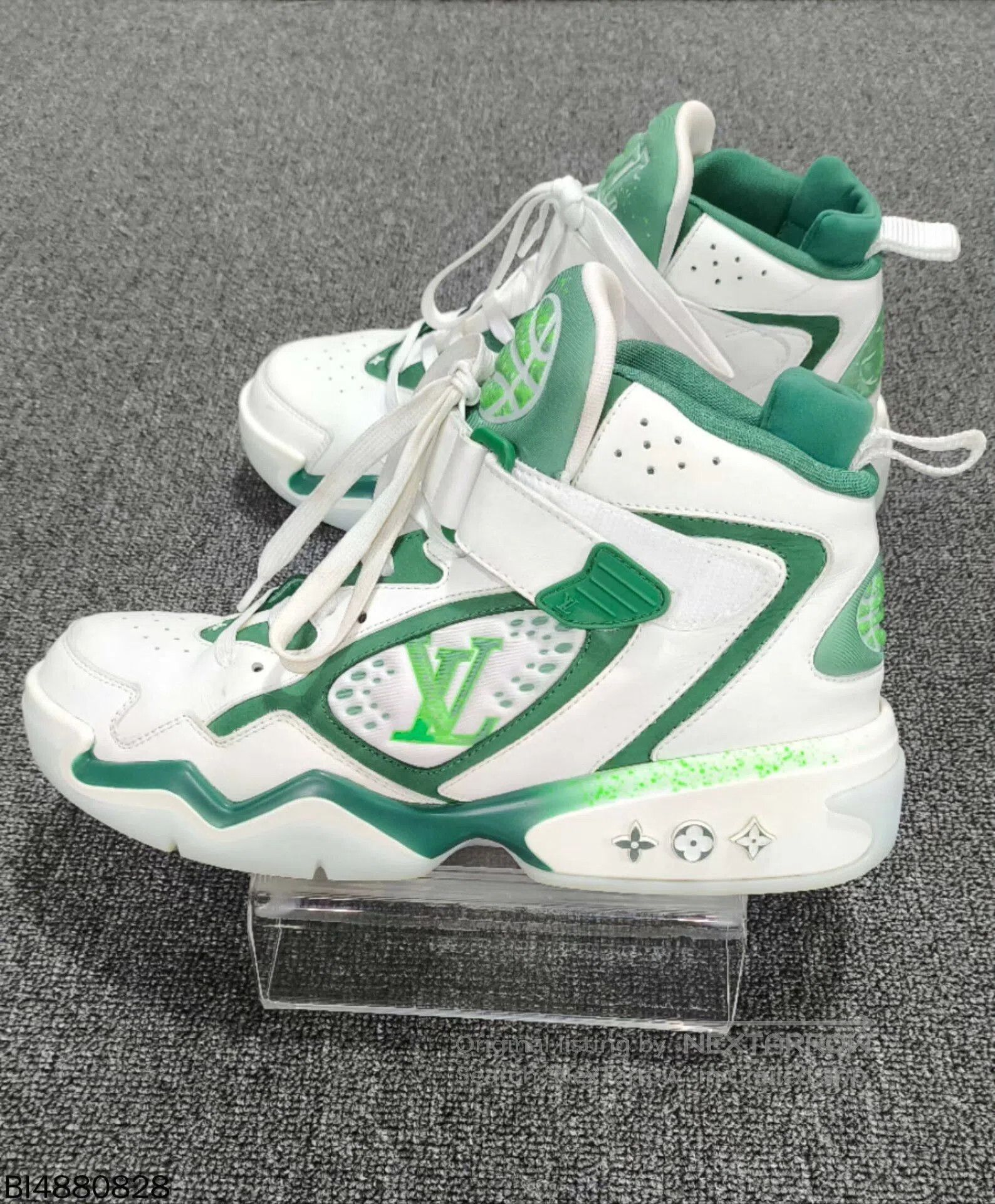 Louis Vuitton louis vuitton trainer 2.0 green and white. Size US 8.5 / EU 41-42 - 1 Thumbnail