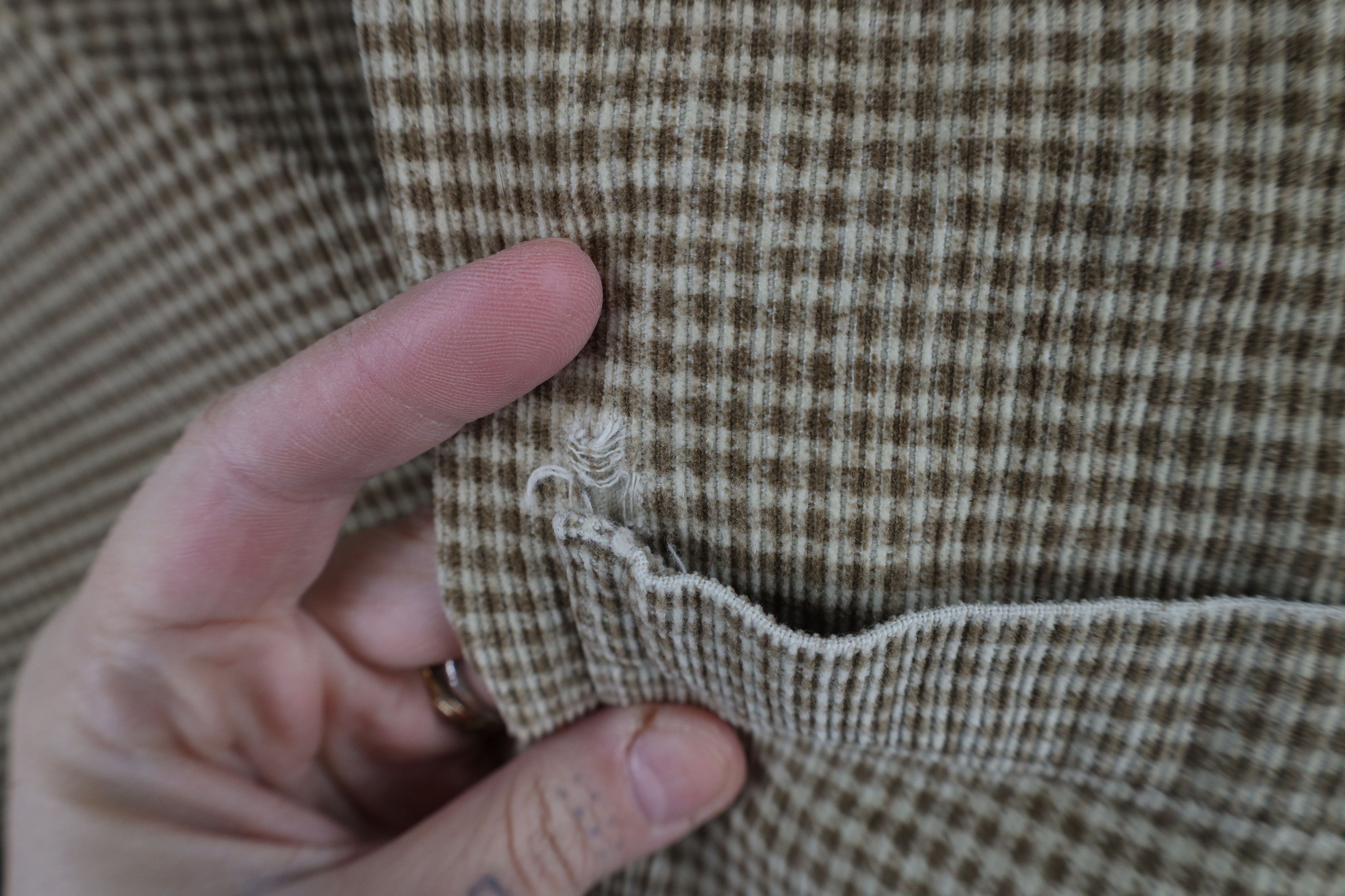 Eddie Bauer × Vintage Vintage 90s Eddie Bauer Heavyweight Corduroy Button Shirt Size US XL / EU 56 / 4 - 4 Thumbnail