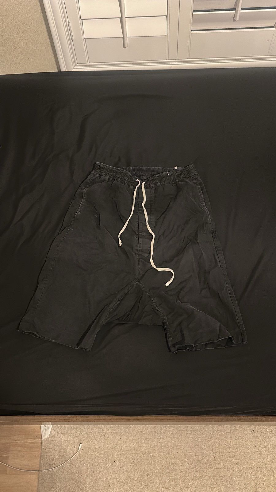 Rick Owens Rick Owens FW16 Pod Shorts Size US 36 / EU 52 - 1 Thumbnail
