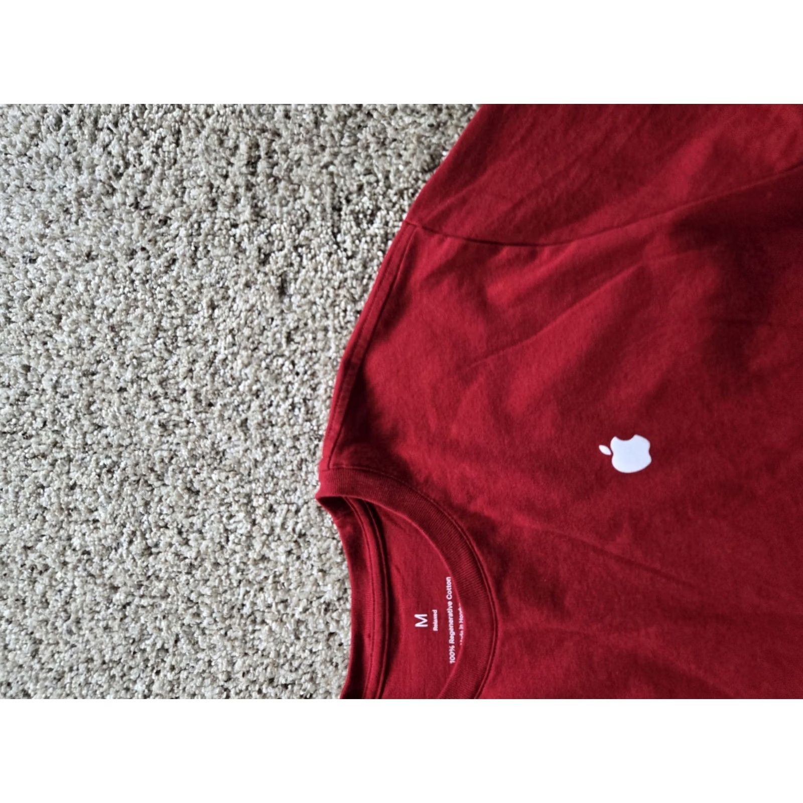 Apple VINTAGE Apple T Shirt Male Medium Red Short Sleeve Crew Neck Cotton Graphic Employee Size US M / EU 48-50 / 2 - 3 Thumbnail