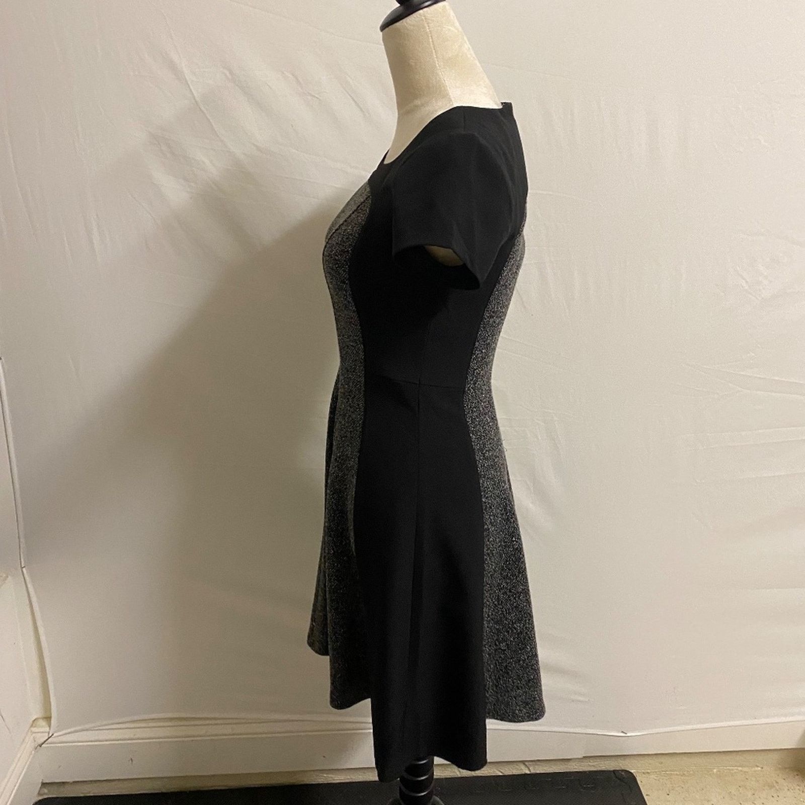White House Black Market WHBM Dress Women's Career Fit and Flare Slim Swing - 0 Size XS / US 0-2 / IT 36-38 - 4 Thumbnail