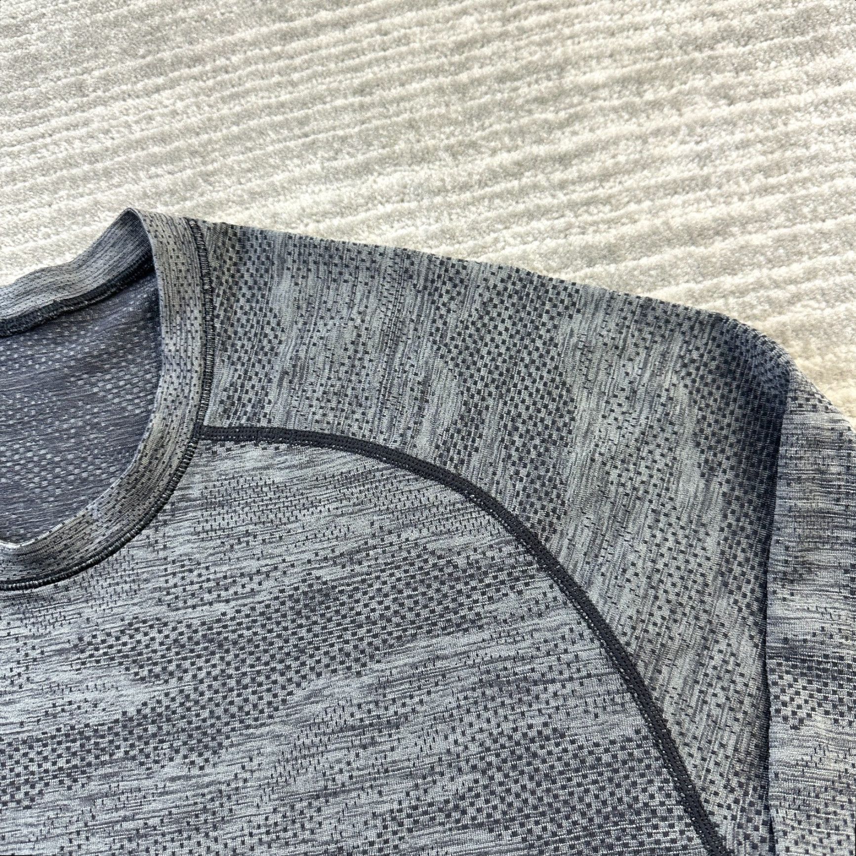 Lululemon Lululemon Shirt Mens Medium Gray Metal Vent Tech Camouflage Performance Tee Size US M / EU 48-50 / 2 - 4 Thumbnail