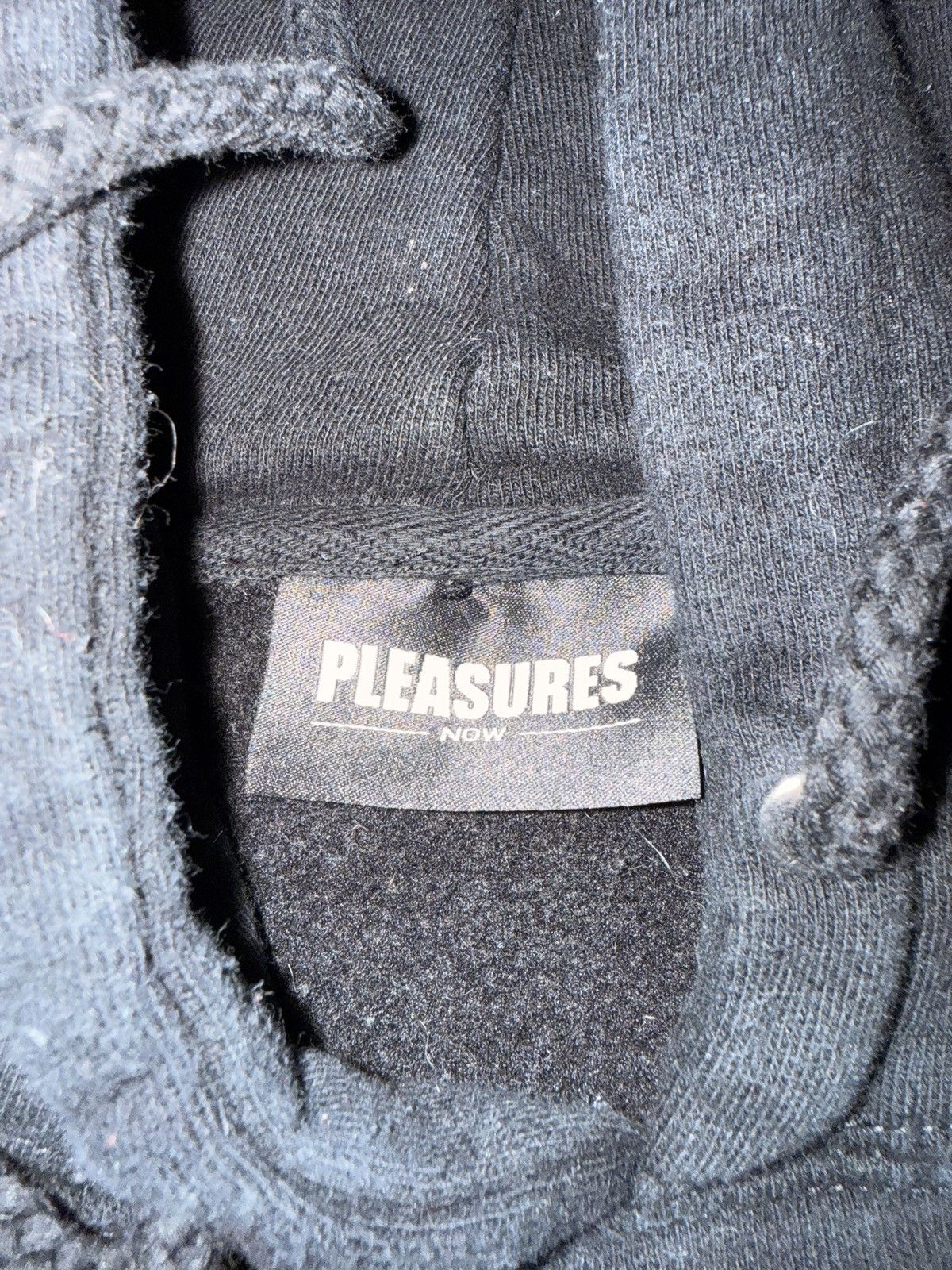 Pleasures PLEASURES Vibration Hoodie in Black Size L Size US L / EU 52-54 / 3 - 4 Thumbnail
