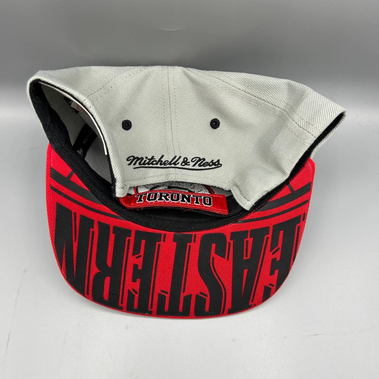 Mitchell & Ness Toronto Raptors Hat Men Gray Red NBA Strap Back Cap Size ONE SIZE - 5 Thumbnail