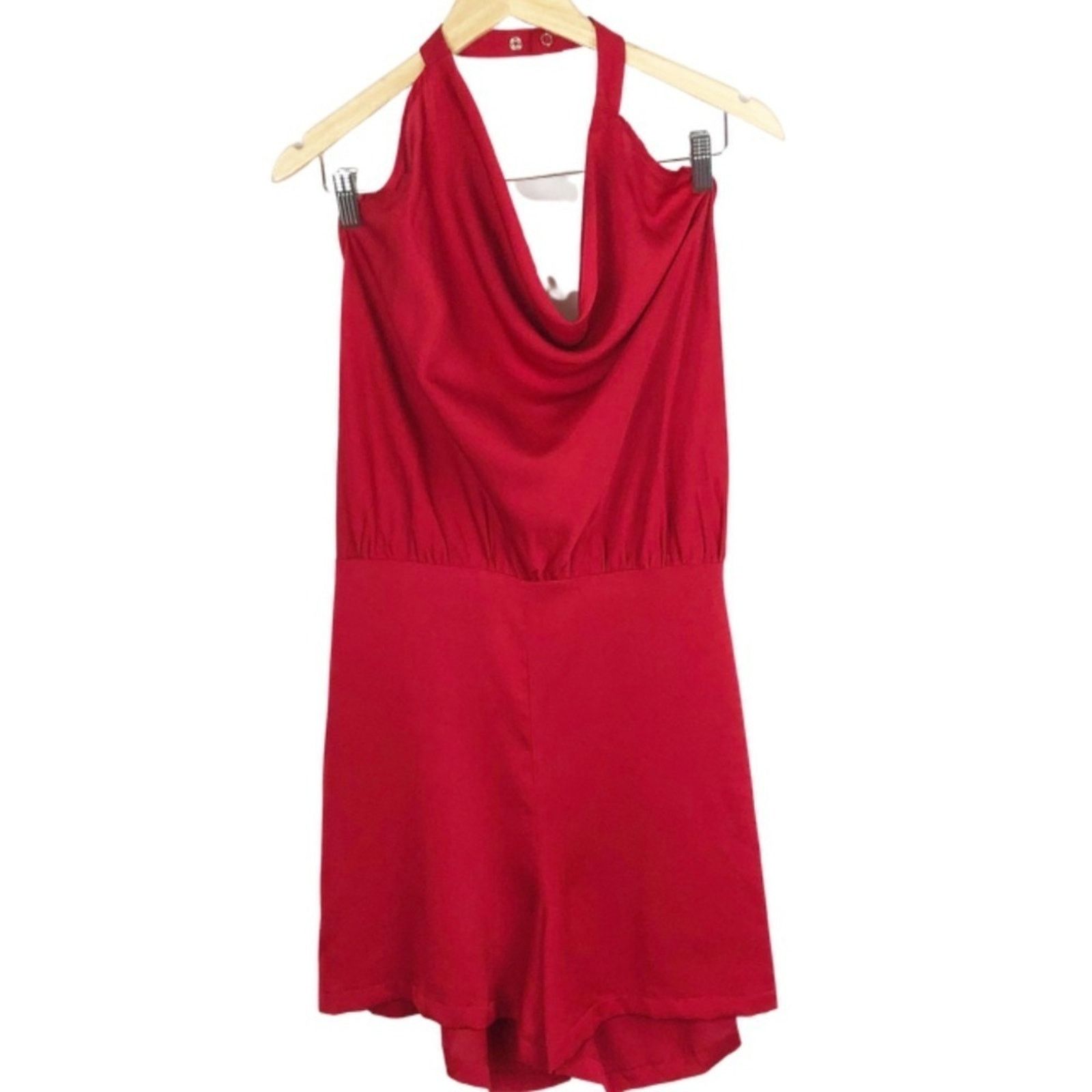 Kendall And Kylie New with Tag Women’s Kendall & Kylie Red Halter Playsuit Size 28" / US 6 / IT 42 - 7 Thumbnail