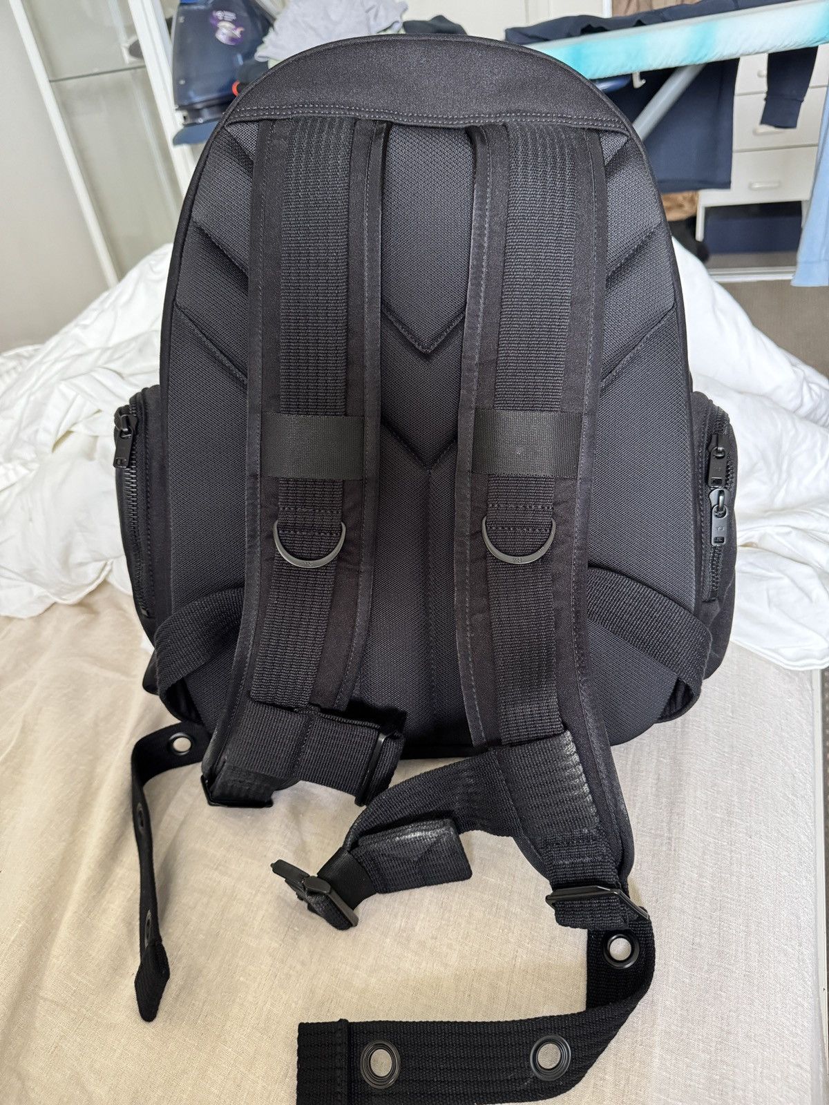 Adidas × Y-3 Adidas Y-3 Utility Heavy Duty Embroidered Backpack Y3 IR5788 Size ONE SIZE - 9 Thumbnail