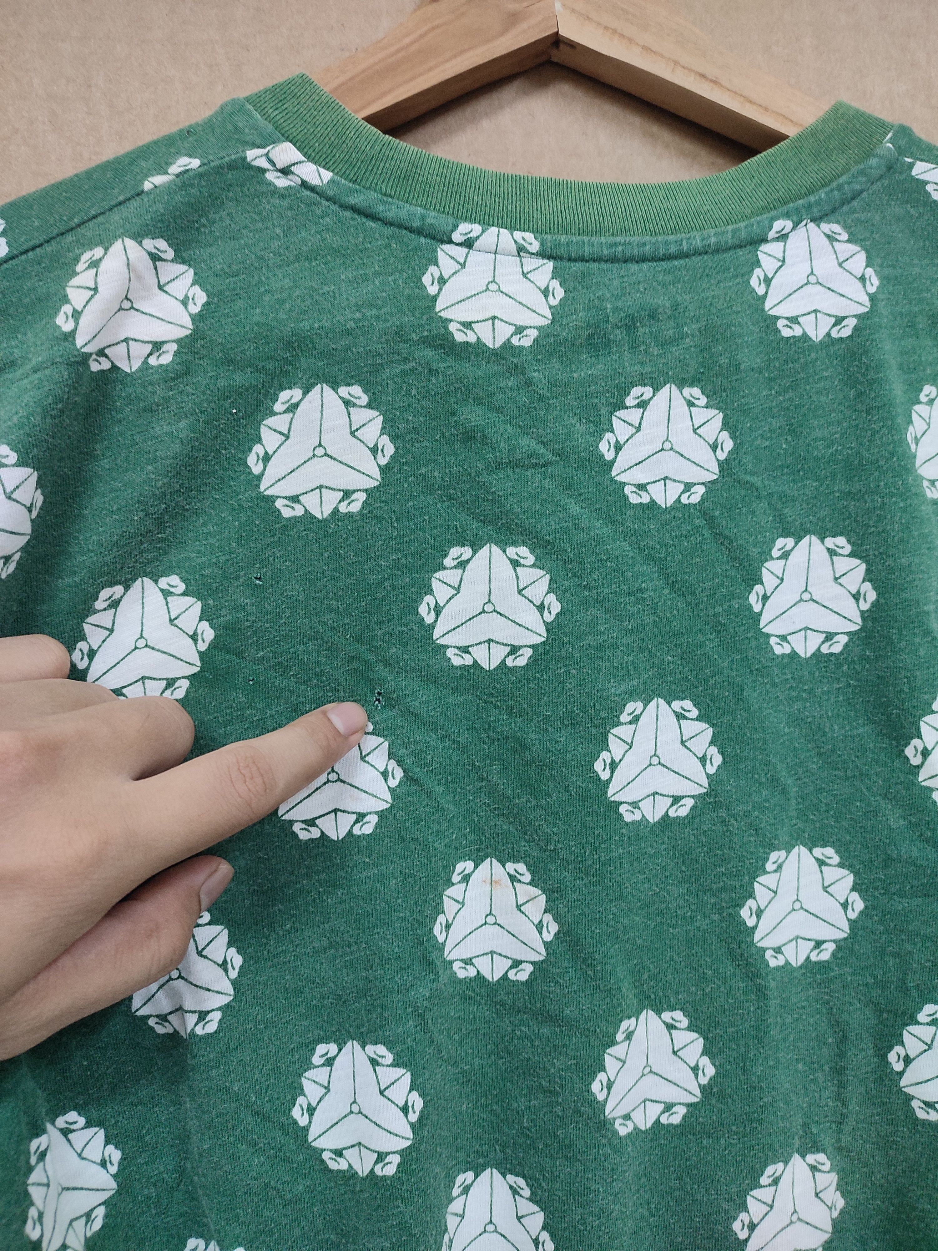 Uniqlo Uniqlo Polkadot Tees Size US M / EU 48-50 / 2 - 11 Thumbnail