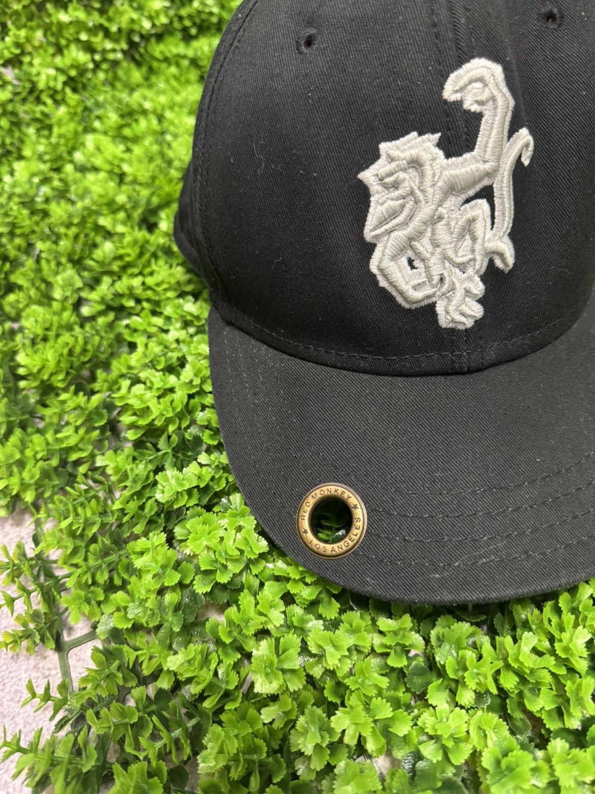 Japanese Brand Rare Vintage Cap Red Monkey Los Angeles. Avant-Garde style. Size ONE SIZE - 2 Thumbnail